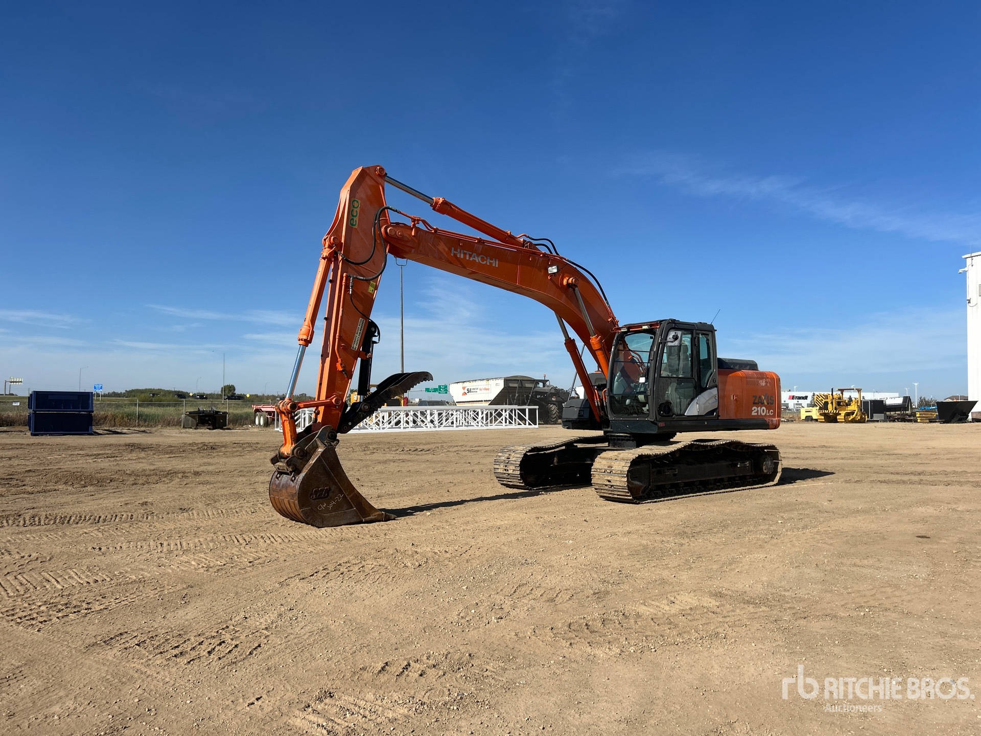 2015 Hitachi ZX210LC-5B