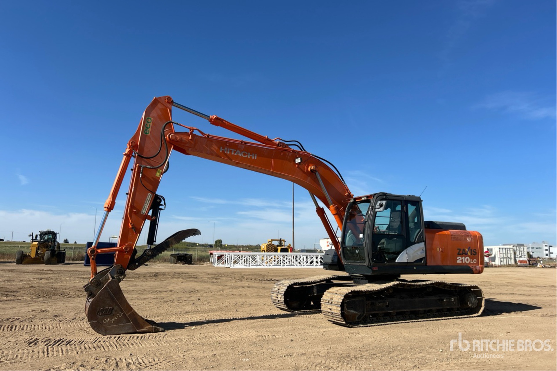 2015 Hitachi ZX210LC-5B