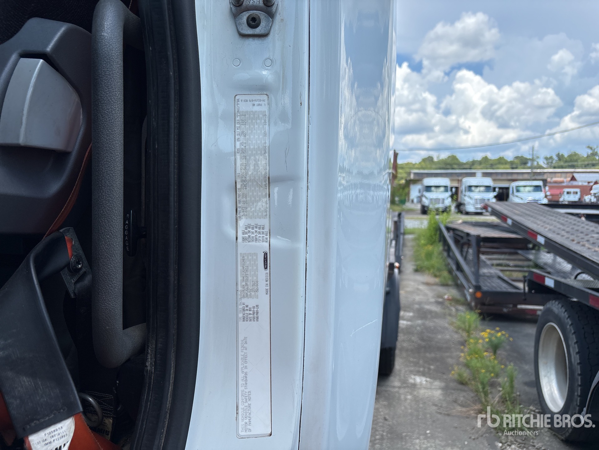 2013 Freightliner CASCADIA 125