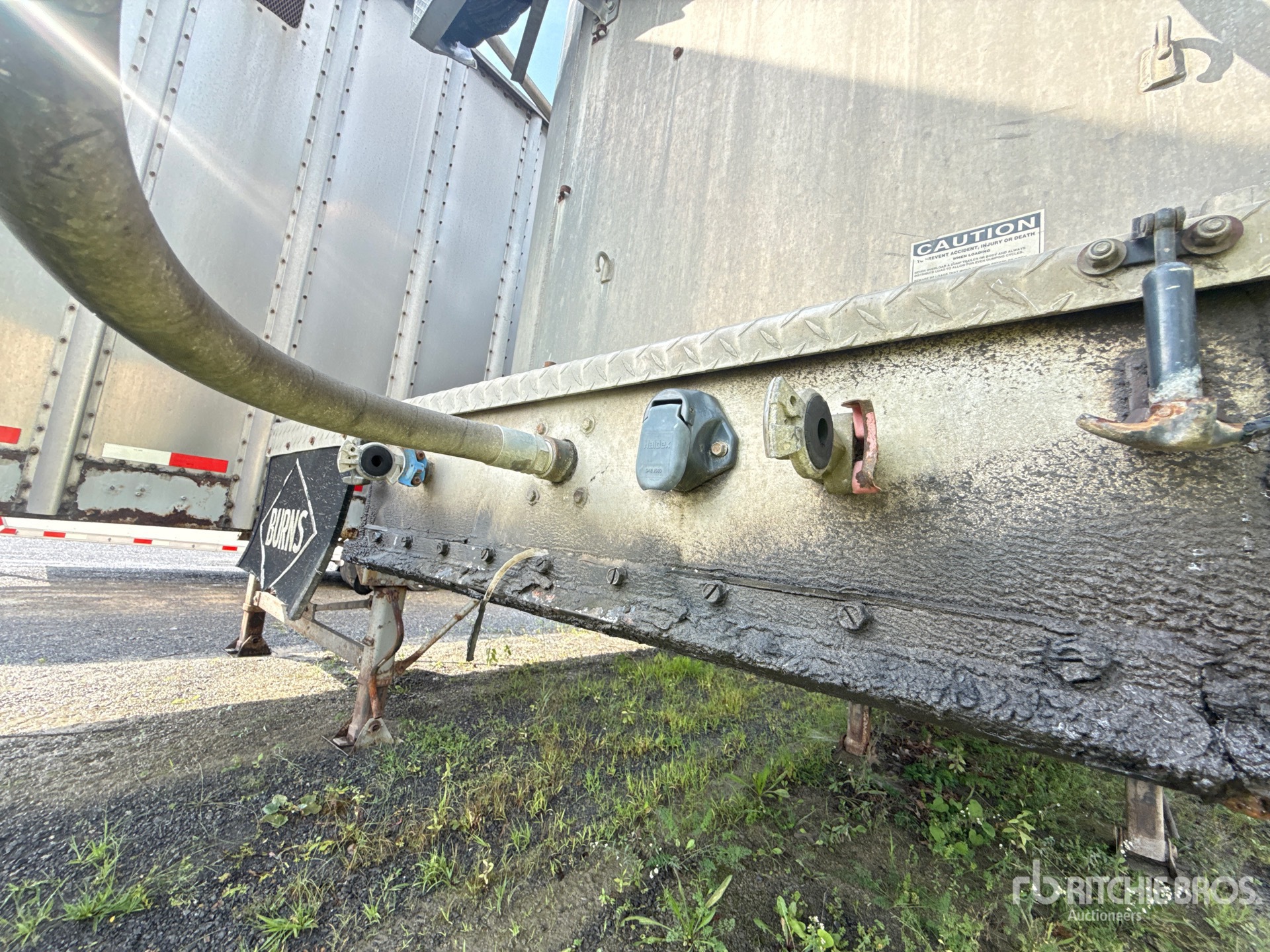 1998 Benson 34 ft T/A Aluminum Various