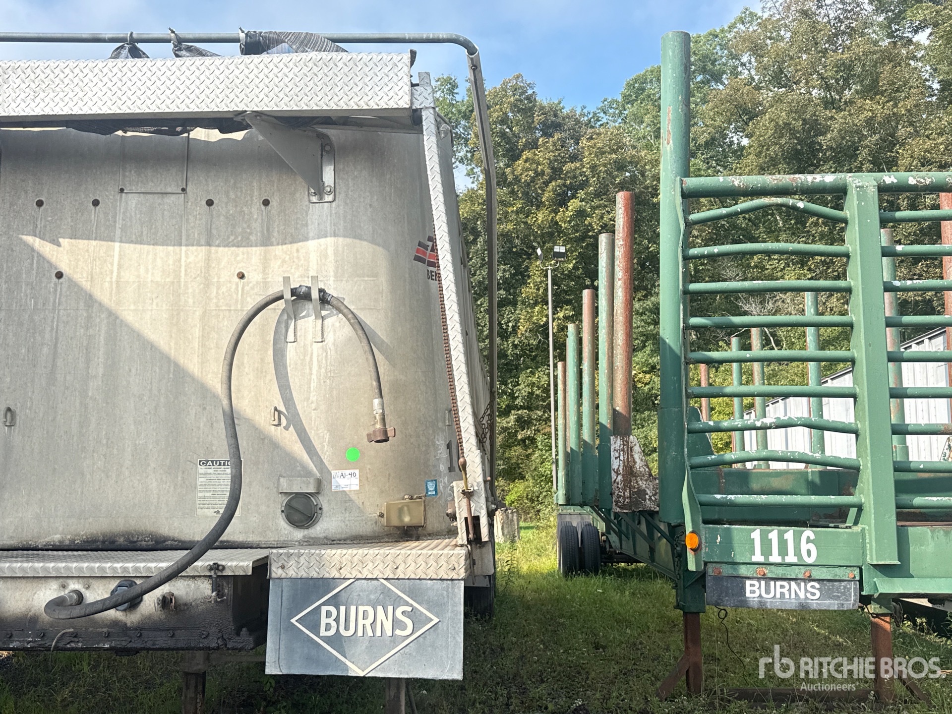1998 Benson 34 ft T/A Aluminum Various