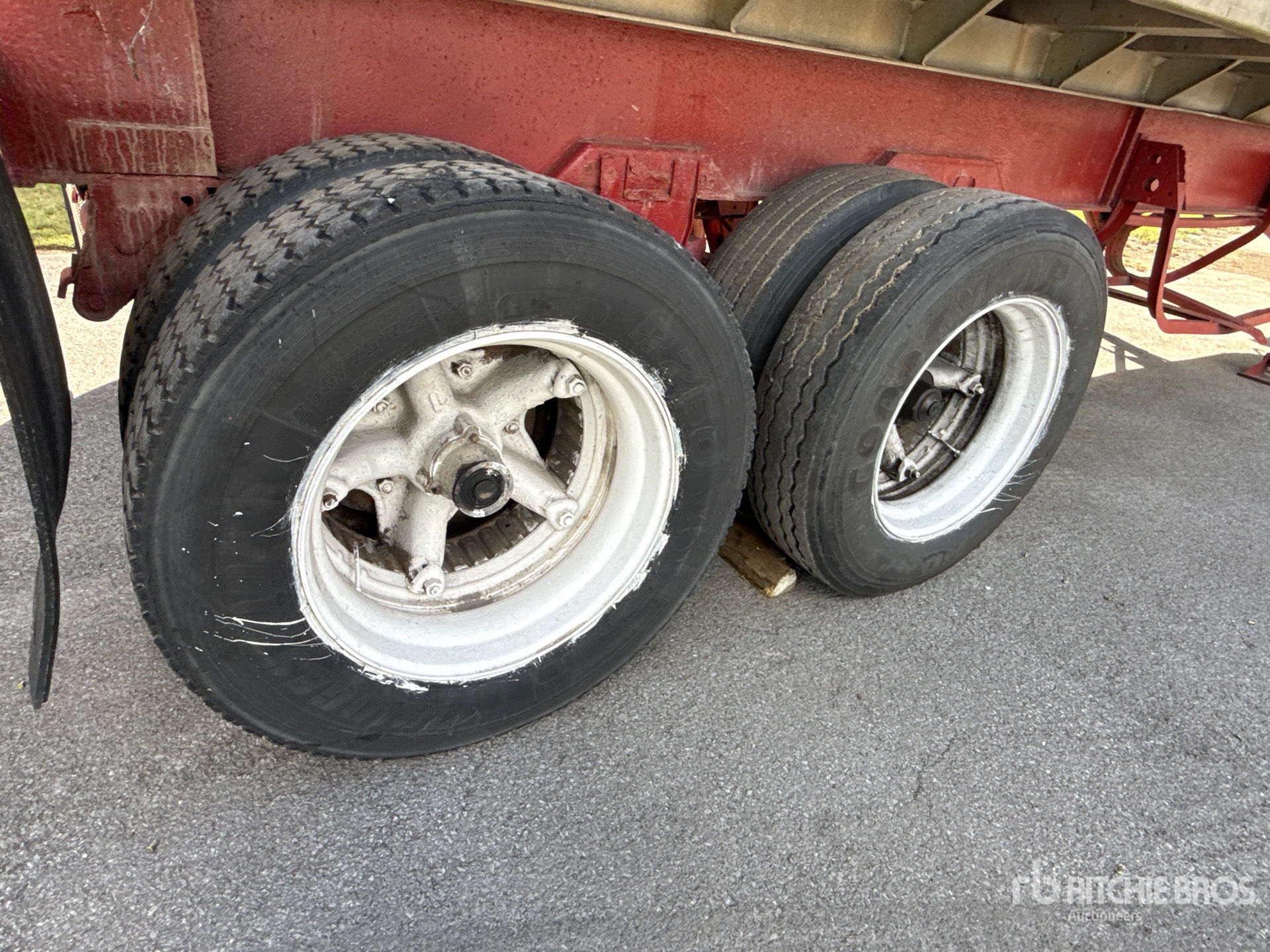 1960 Fruehauf 24 FT T/A ALUMINUM