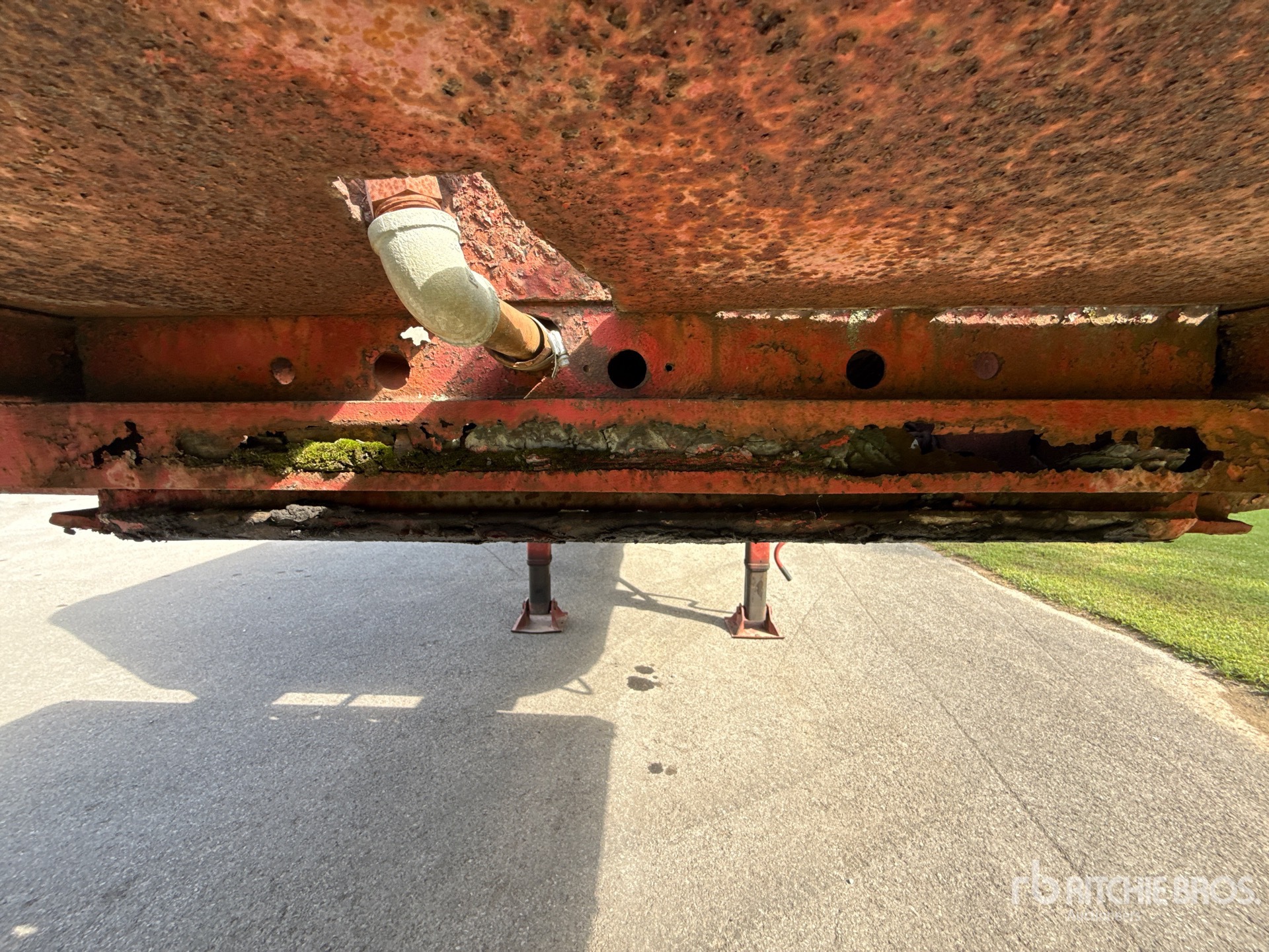 1960 Fruehauf 24 FT T/A ALUMINUM