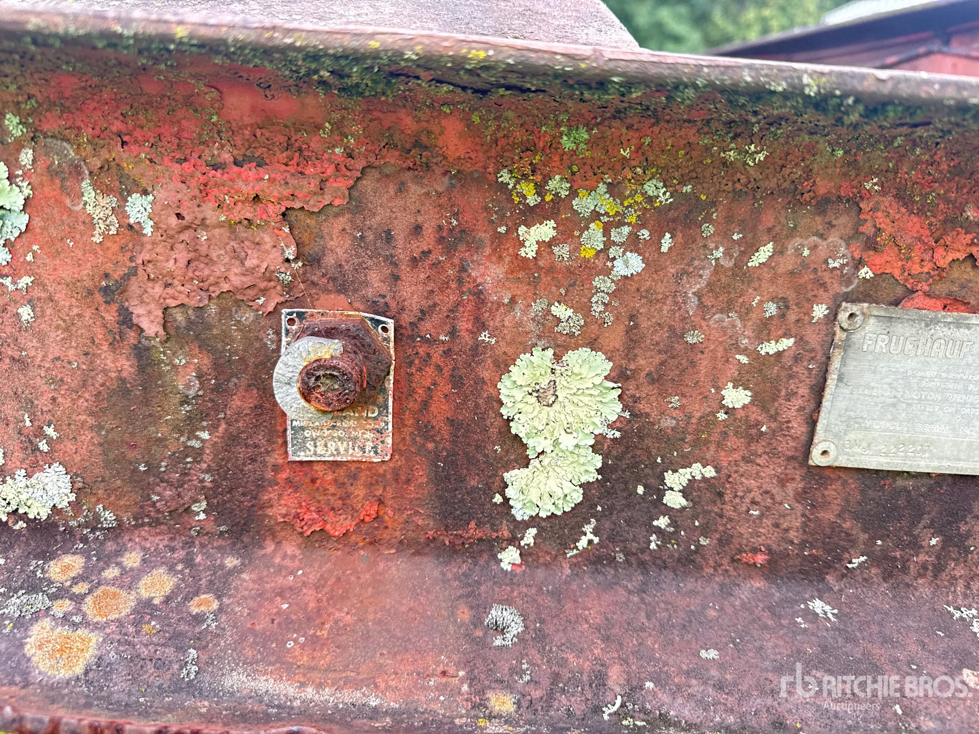1968 Fruehauf Tri/A Fixed Neck