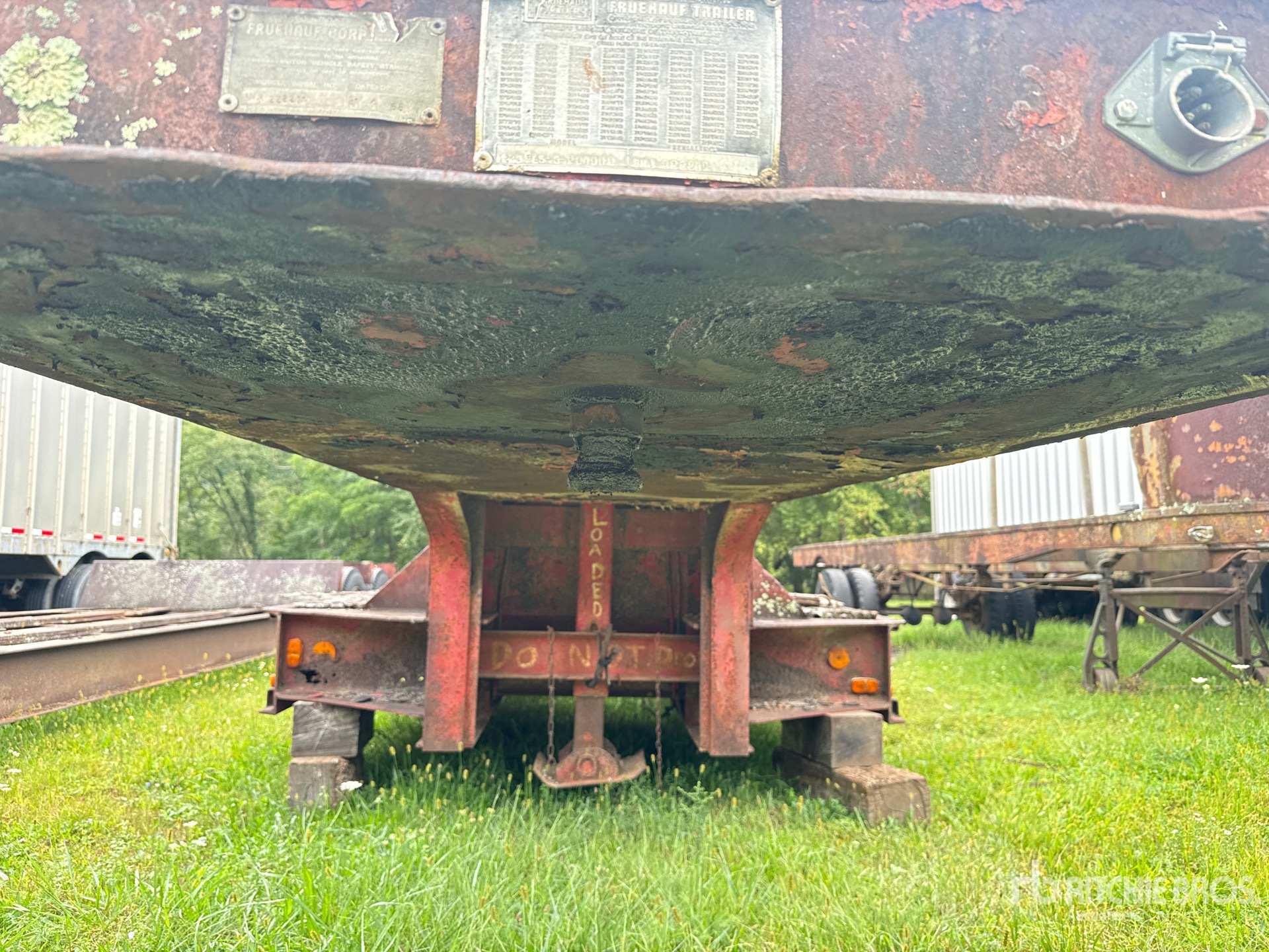 1968 Fruehauf Tri/A Fixed Neck
