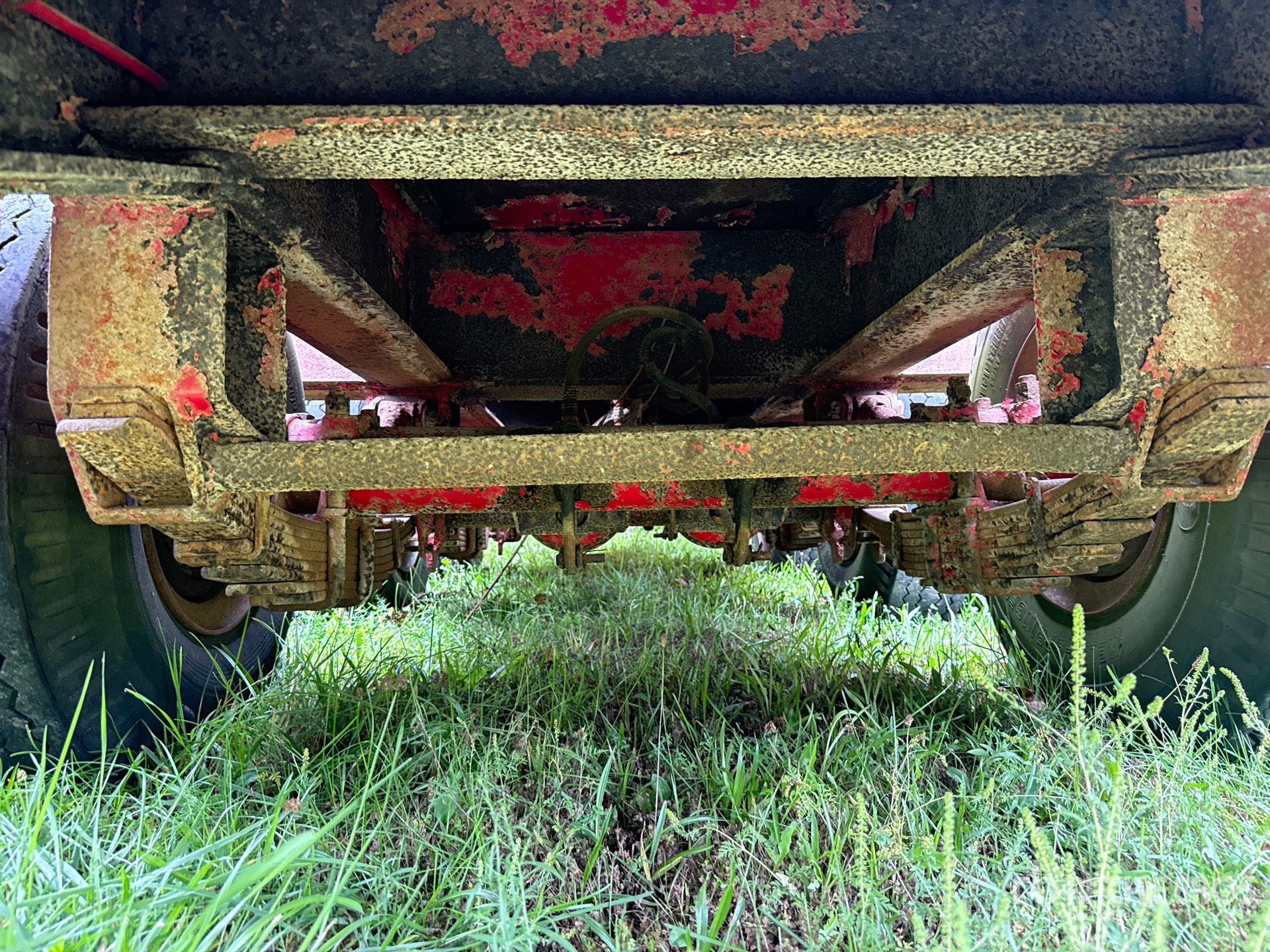 1968 Fruehauf Tri/A Fixed Neck