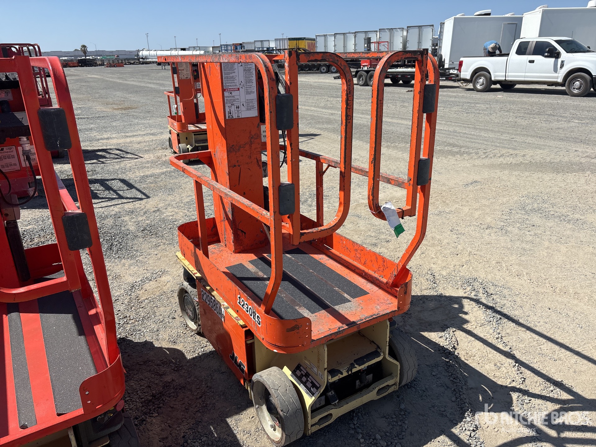 2019 JLG 1230ES