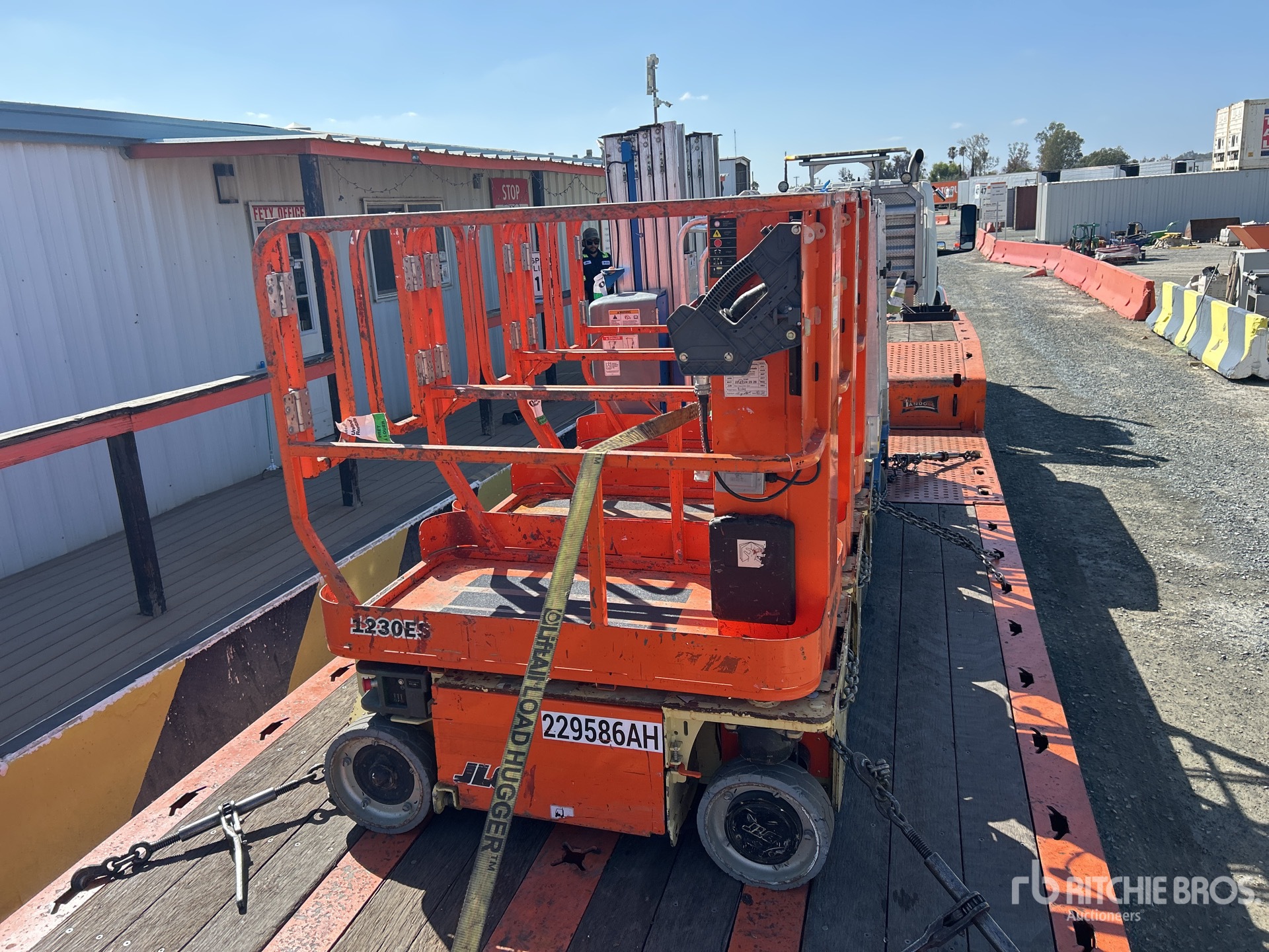 2019 JLG 1230ES