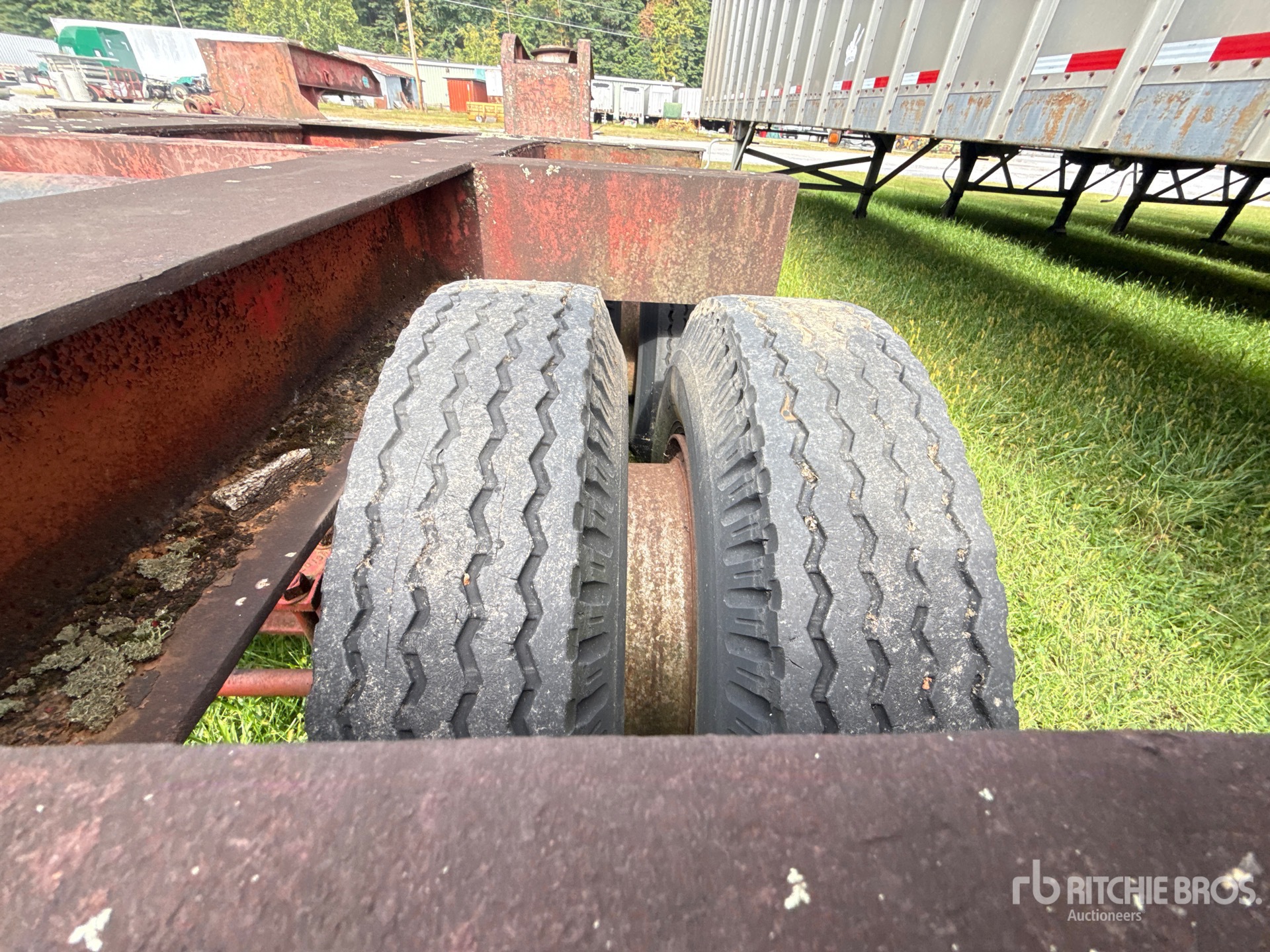 1958 Fruehauf T/A Removable Gooseneck