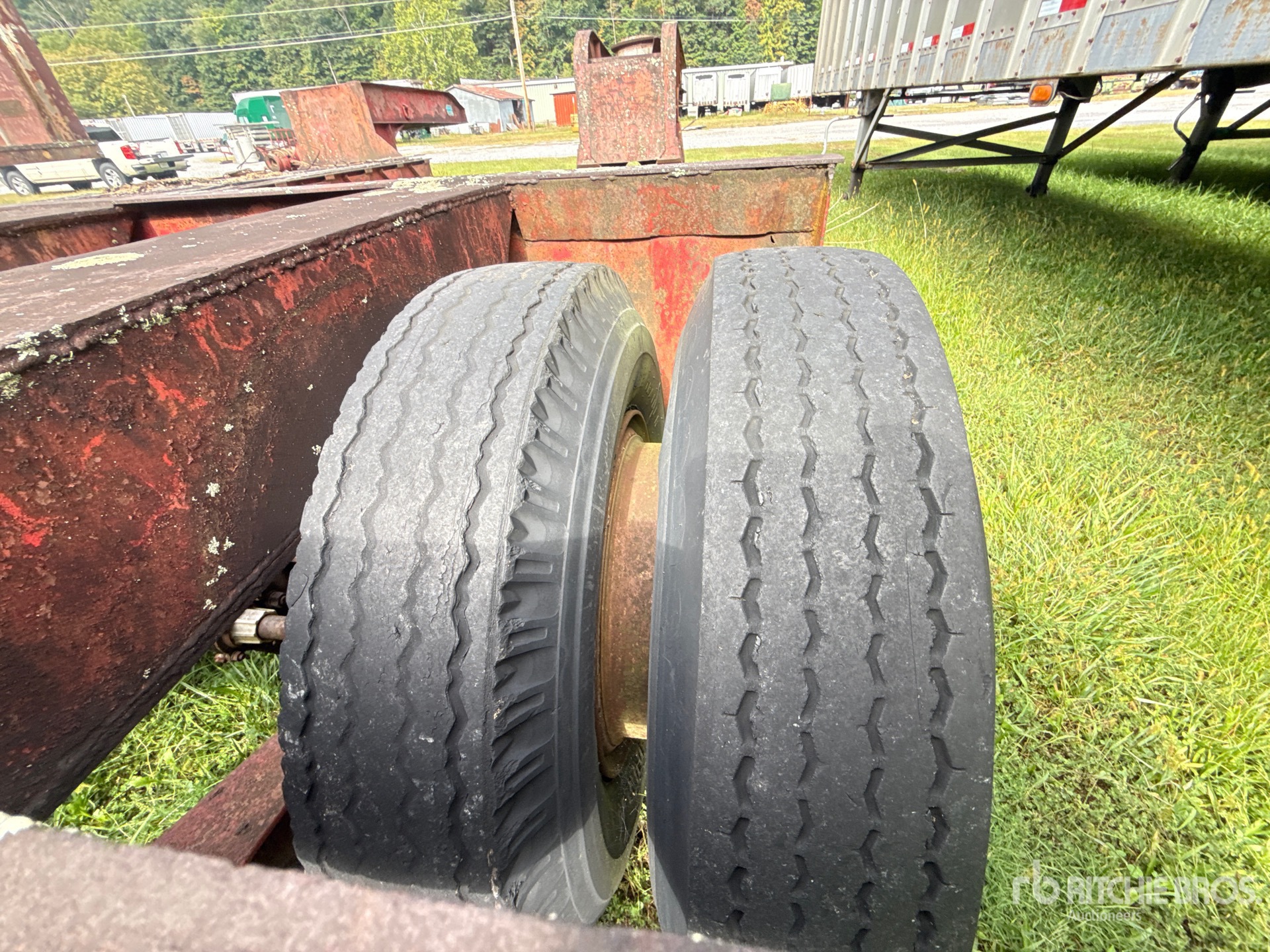 1958 Fruehauf T/A Removable Gooseneck