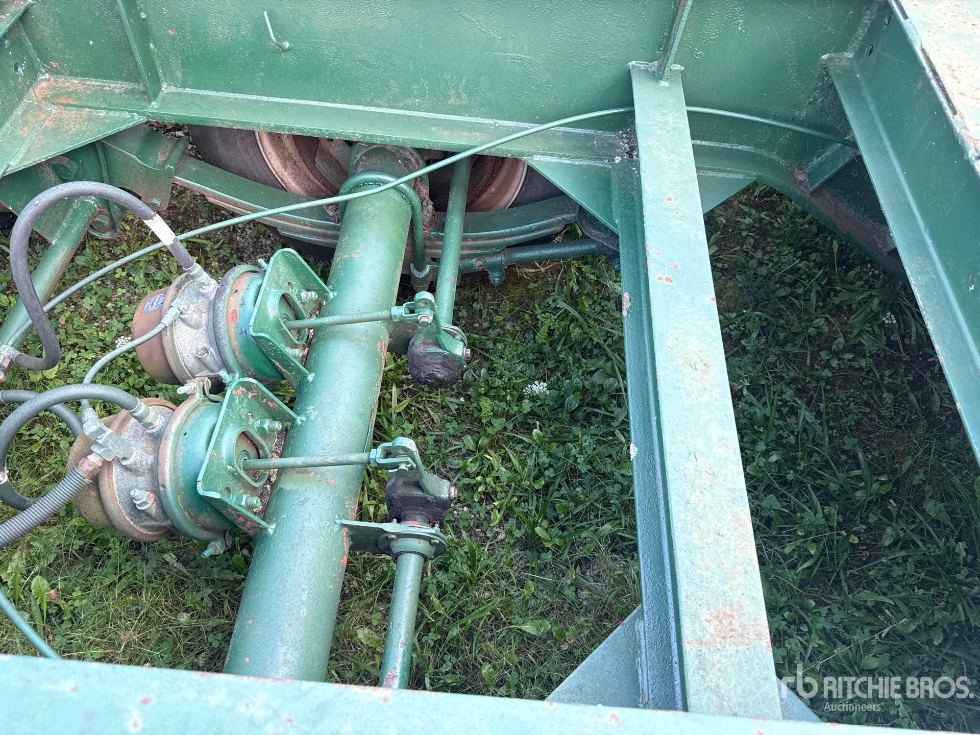 1987 Fruehauf T/A Removable Gooseneck