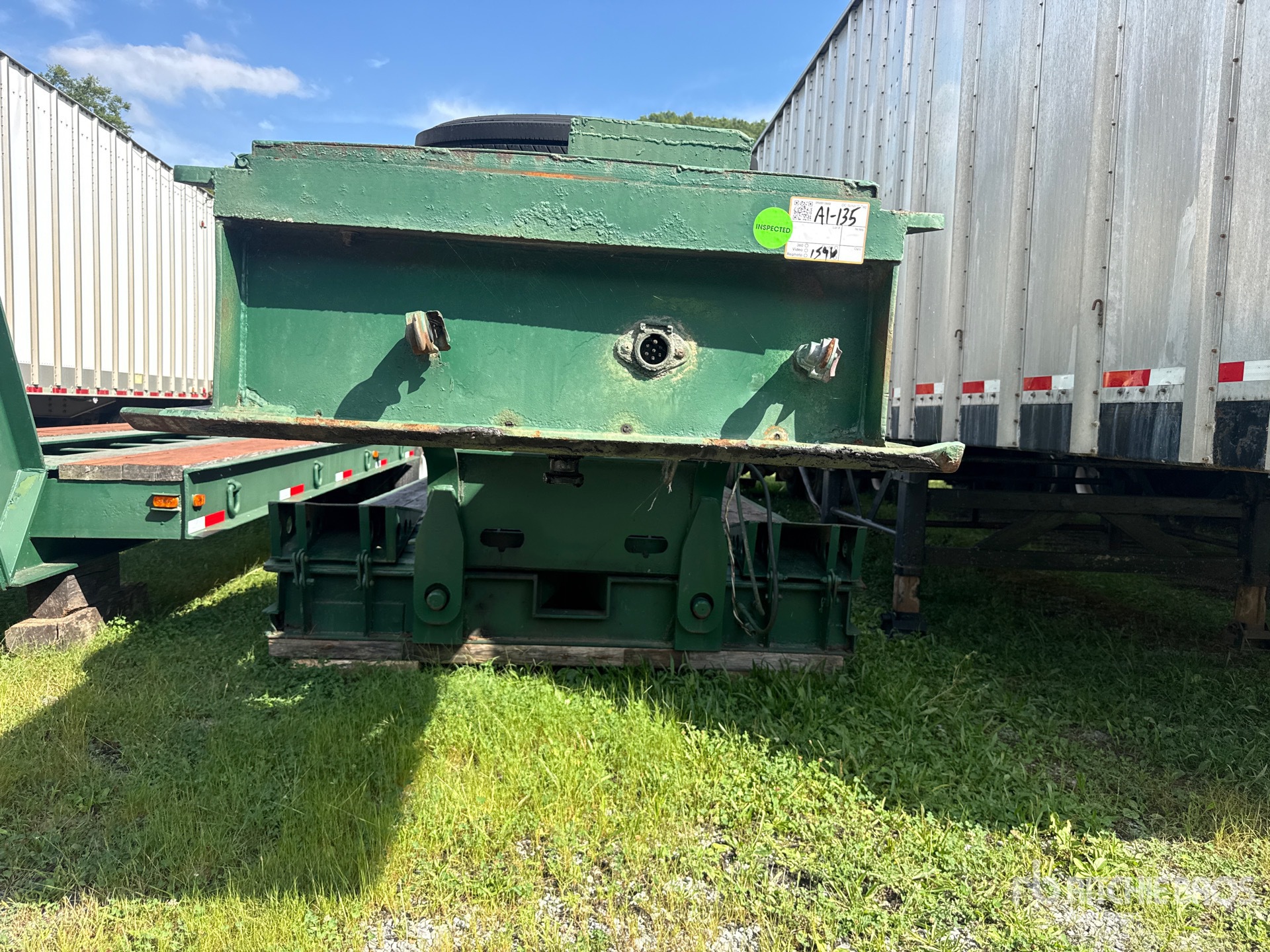 1987 Fruehauf T/A Removable Gooseneck
