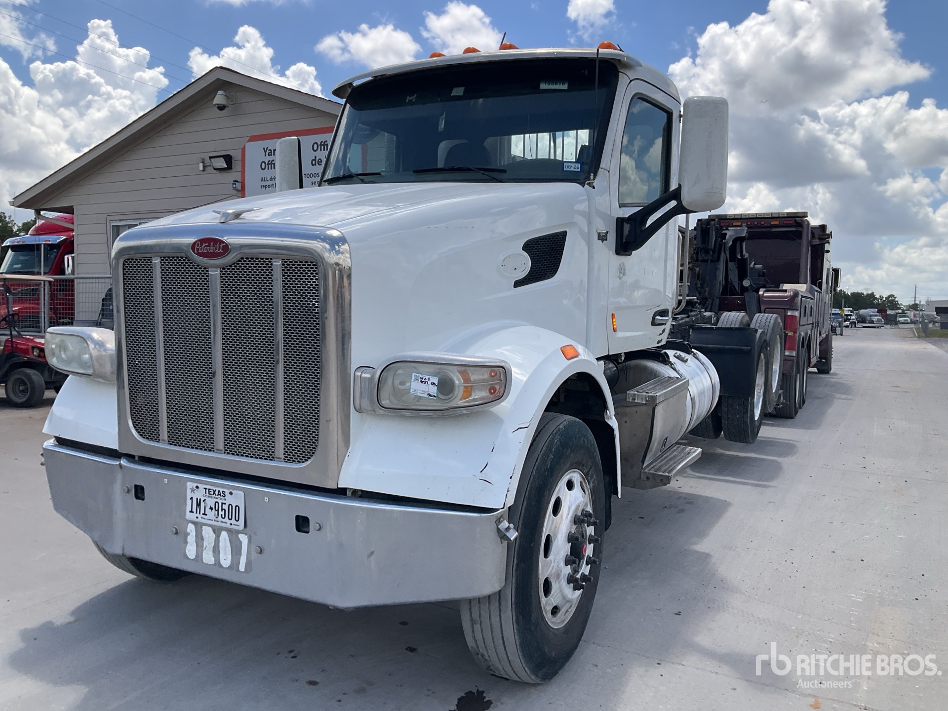 2017 Peterbilt 567