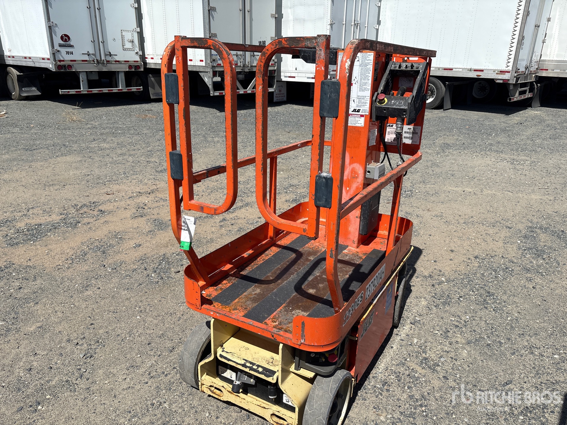 2019 JLG 1230ES
