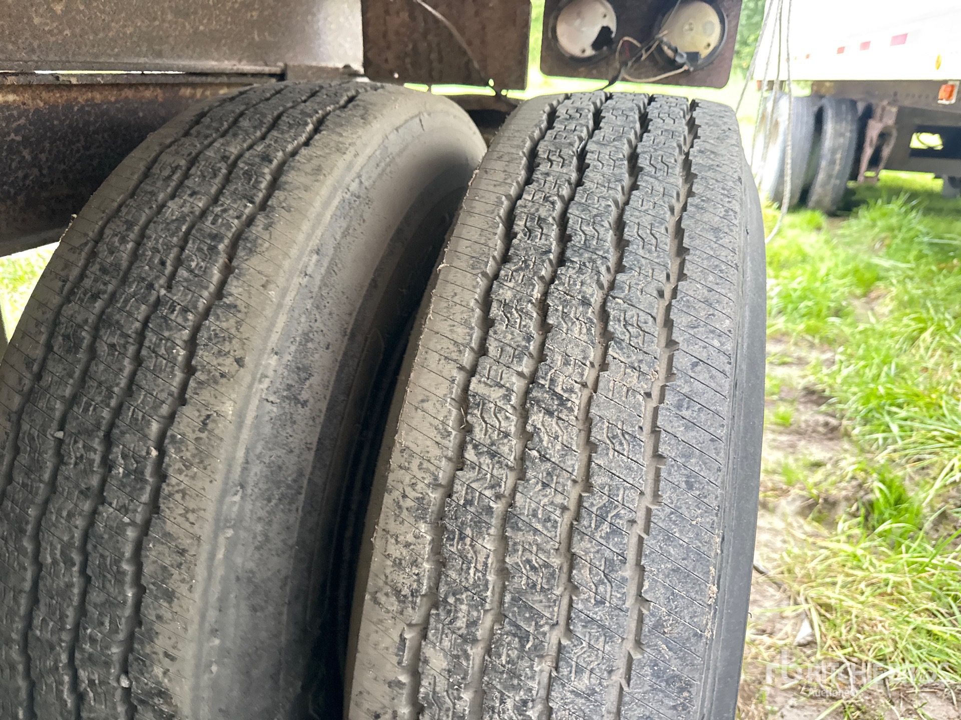 1973 Fruehauf 40 FT X 96 IN T/A (INOPERABLE)