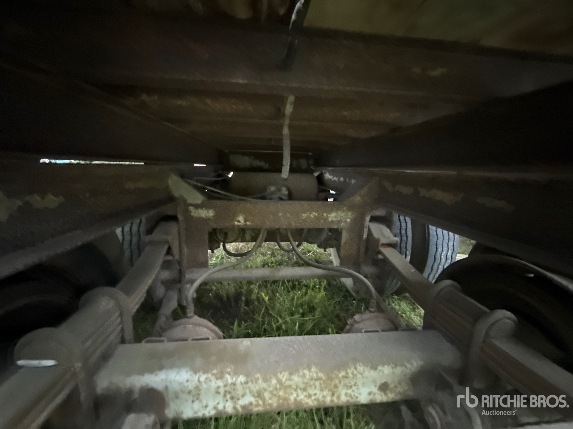 1973 Fruehauf 40 FT X 96 IN T/A (INOPERABLE)