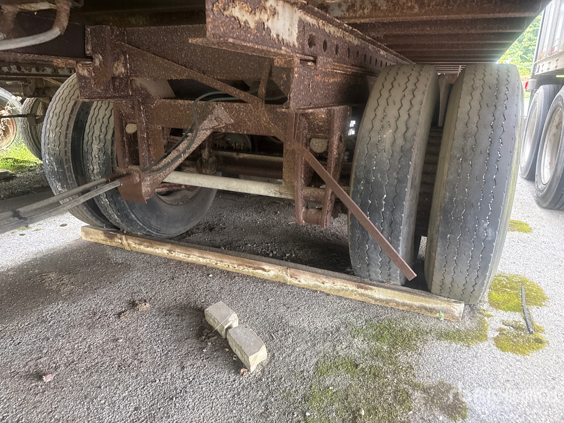 1973 Fruehauf 40 ft