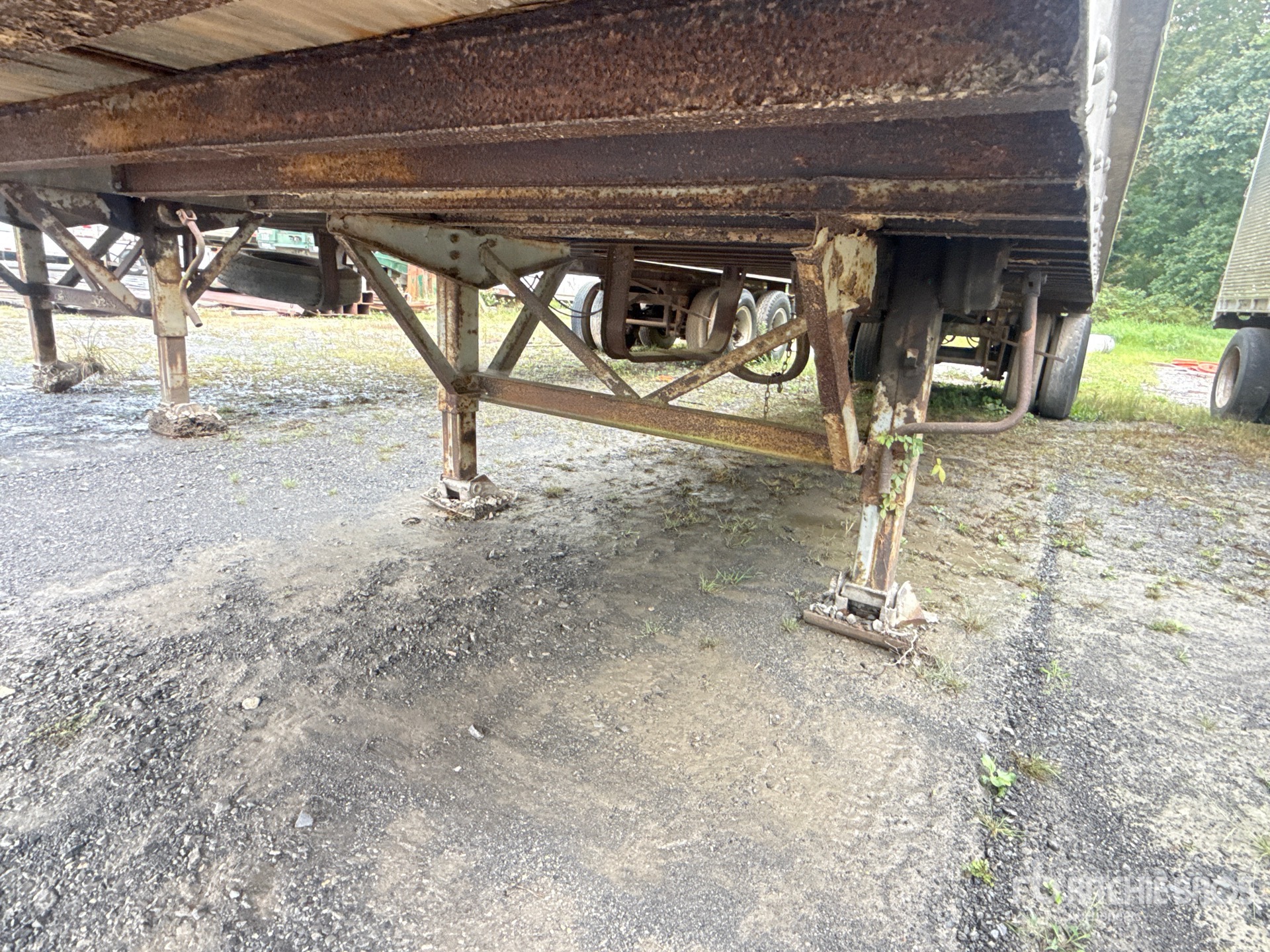1975 Fruehauf 40 ft