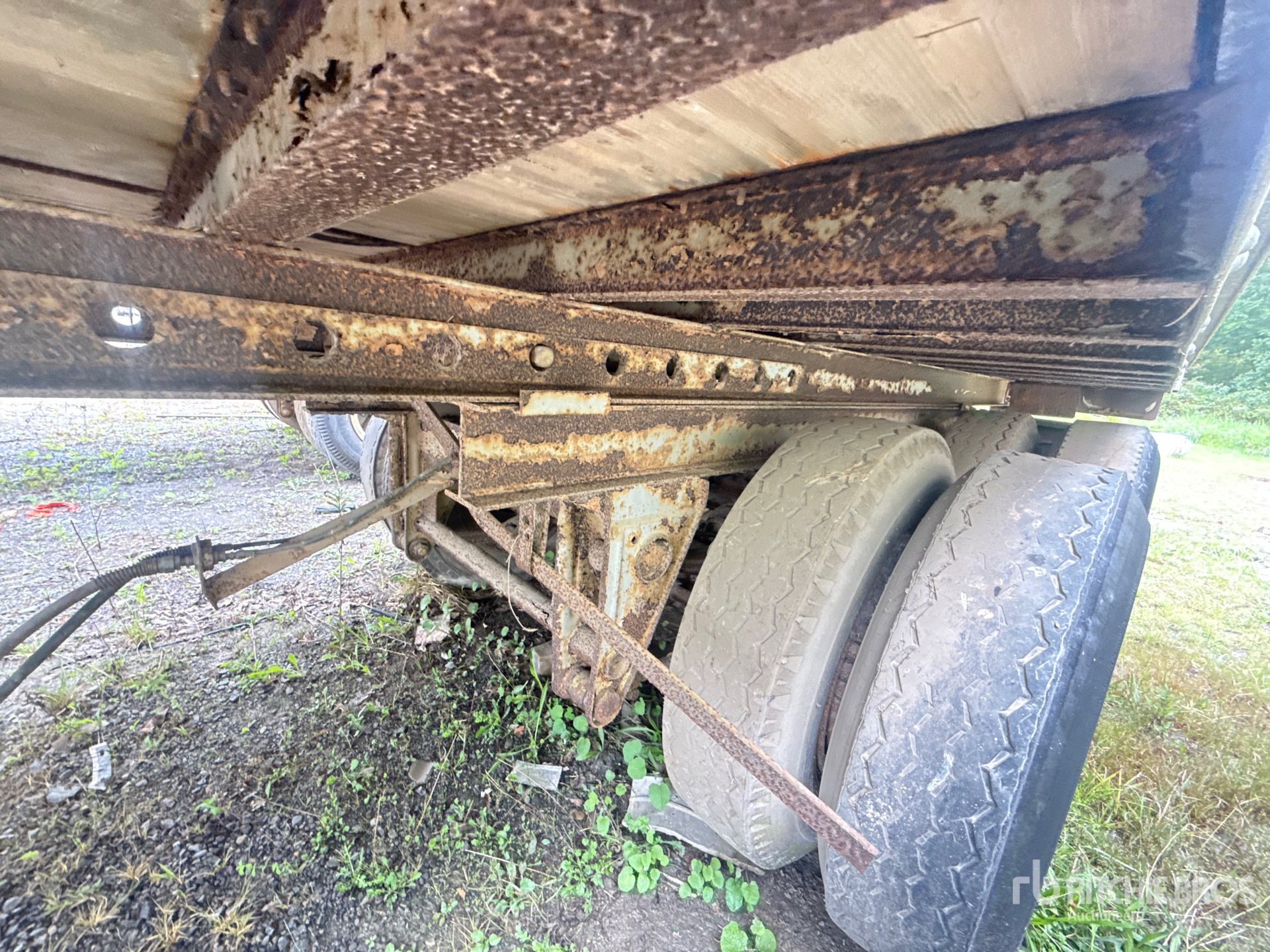 1975 Fruehauf 40 ft