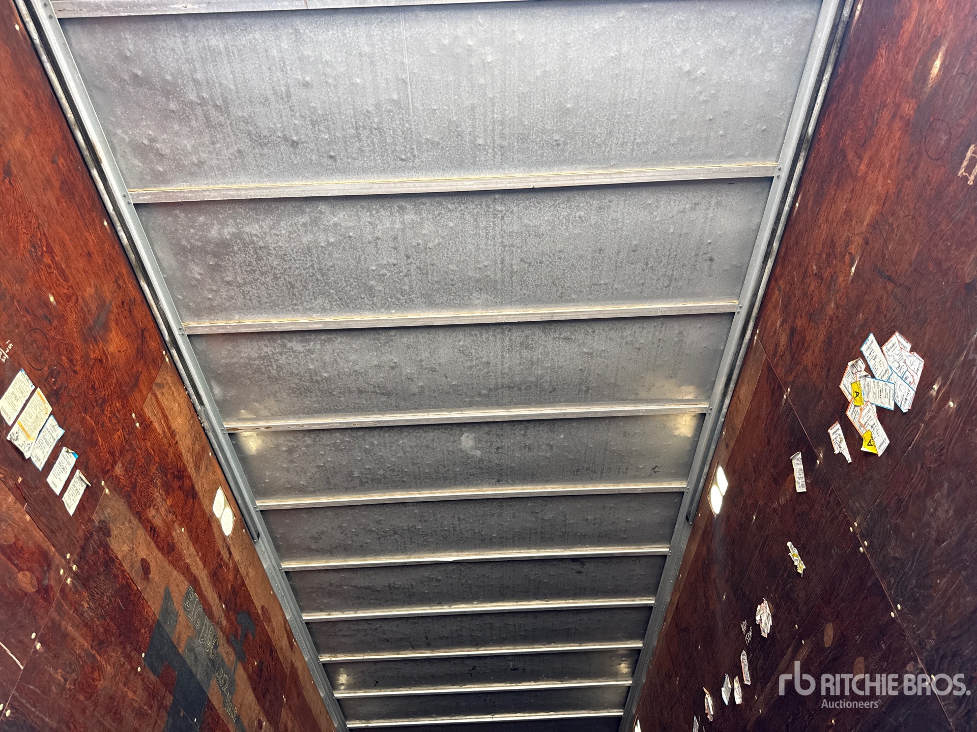 1975 Fruehauf 40 FT X 96 IN T/A (INOPERABLE)