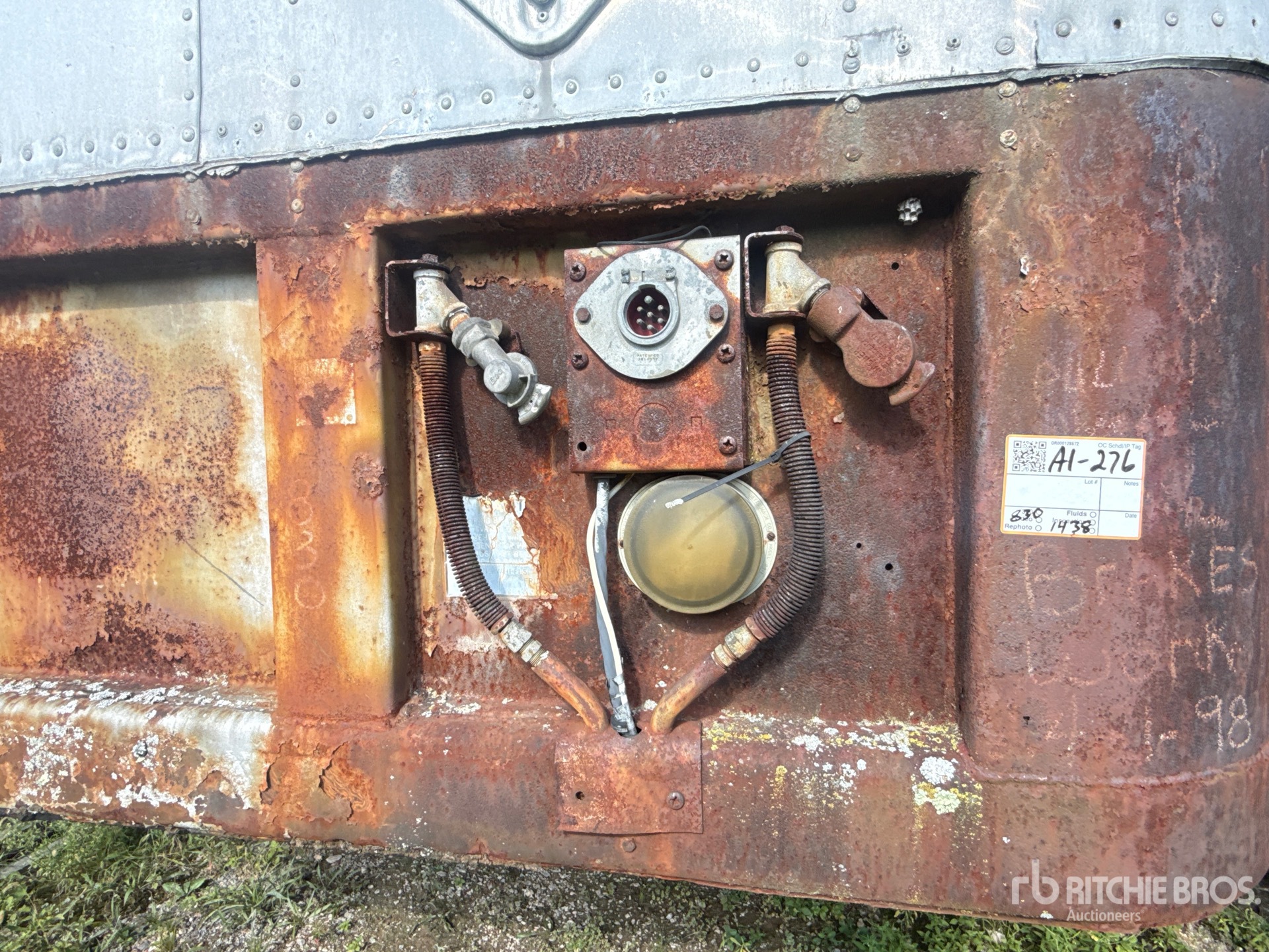 1975 Fruehauf 40 FT X 96 IN T/A (INOPERABLE)