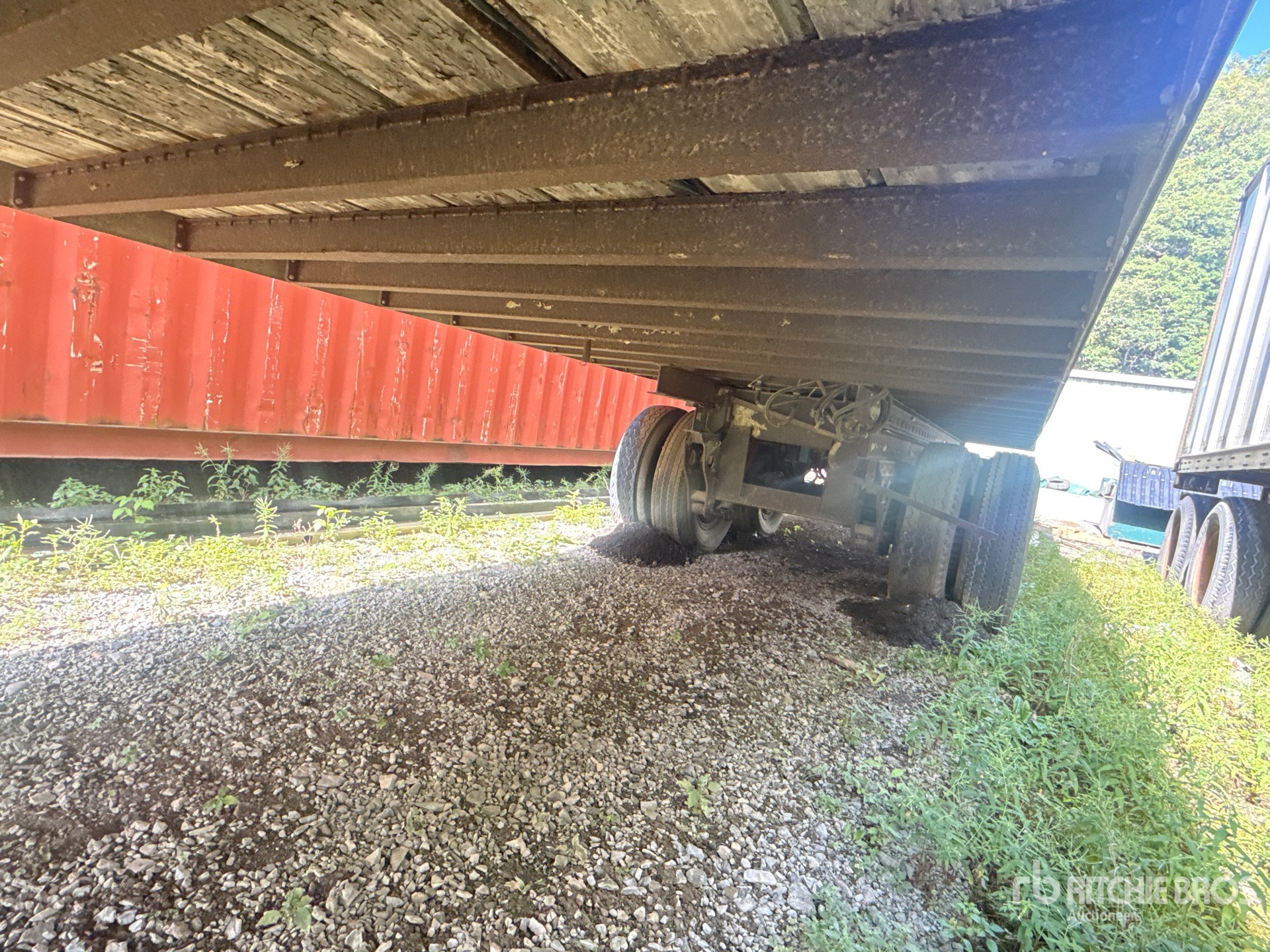 1975 Fruehauf 40 FT X 96 IN T/A (INOPERABLE)