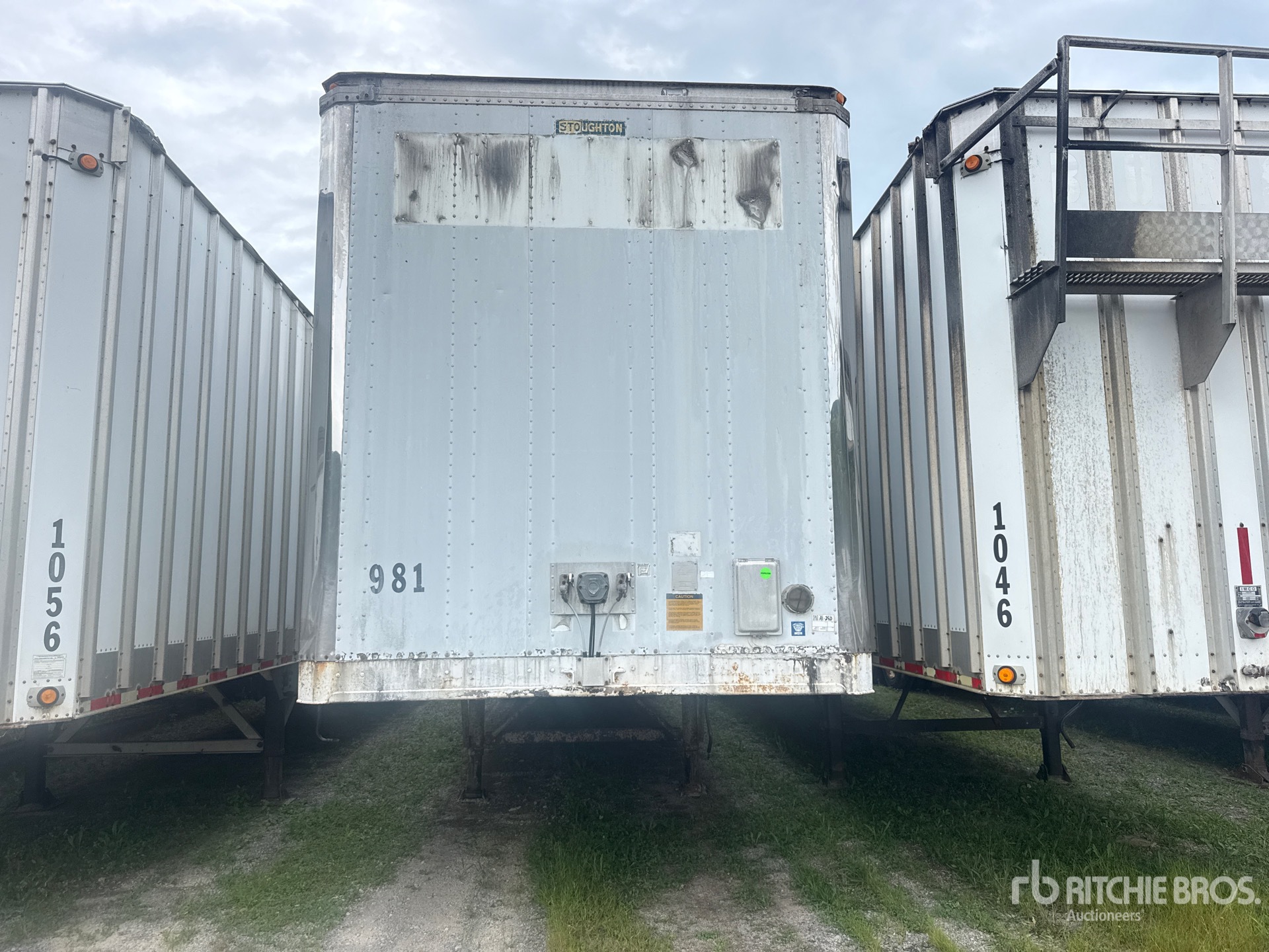 1996 Stoughton AVW485T