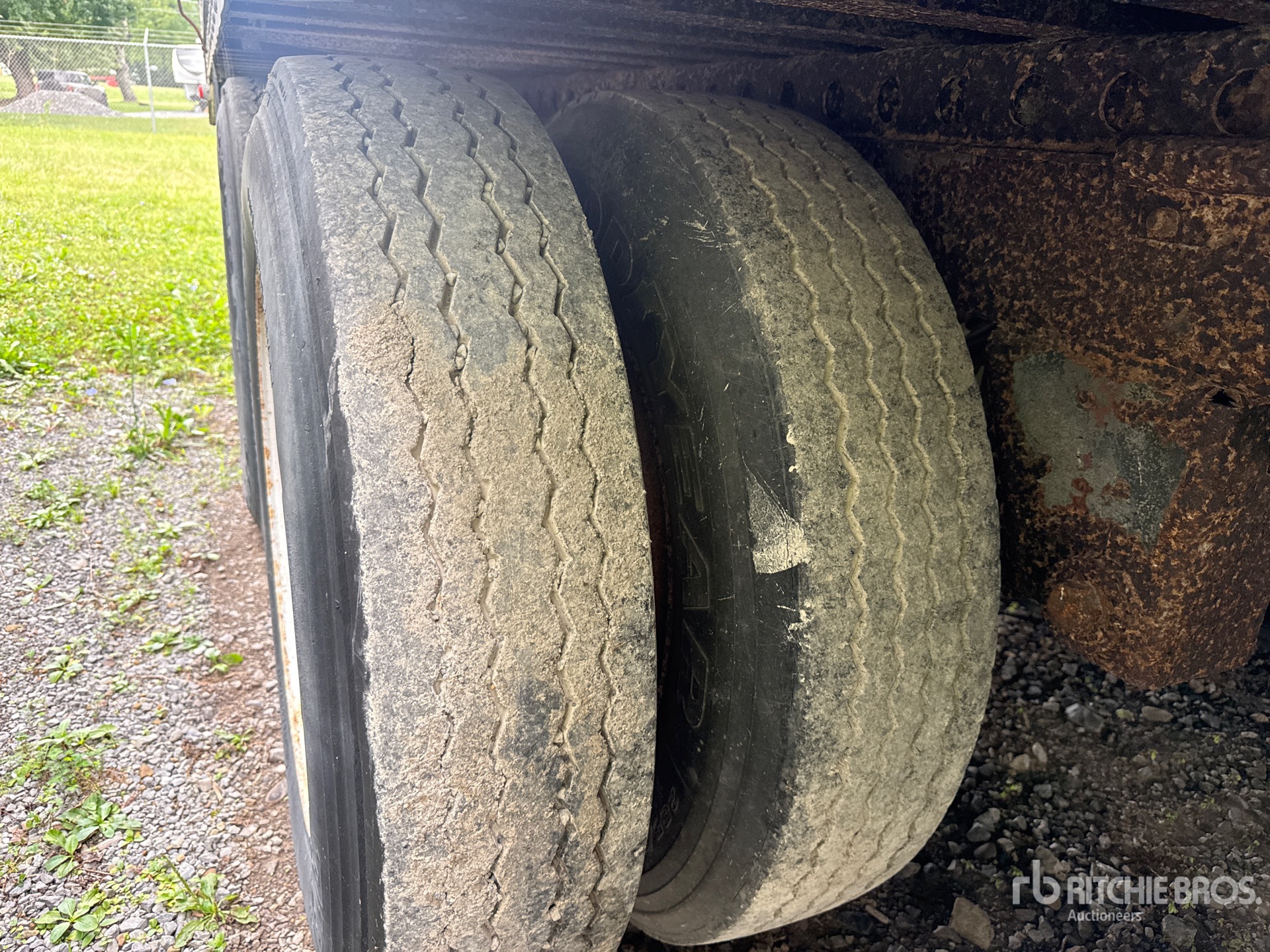 1996 Stoughton AVW485T
