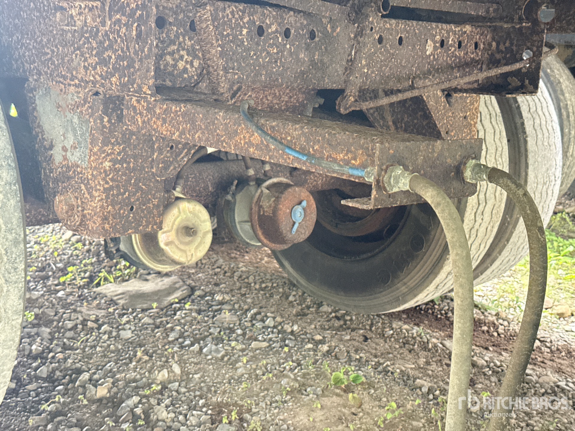 1996 Stoughton AVW485T