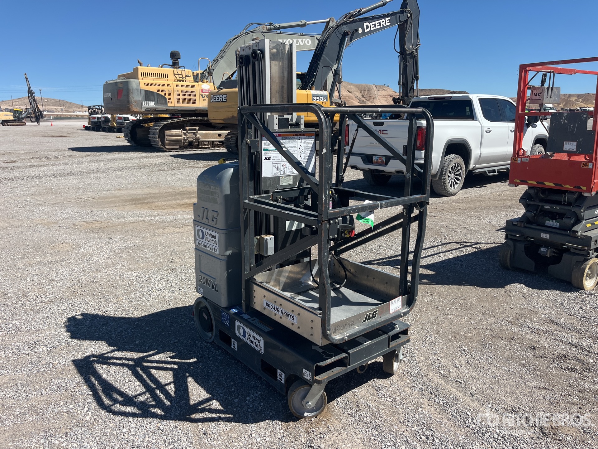 2019 JLG 20MVL