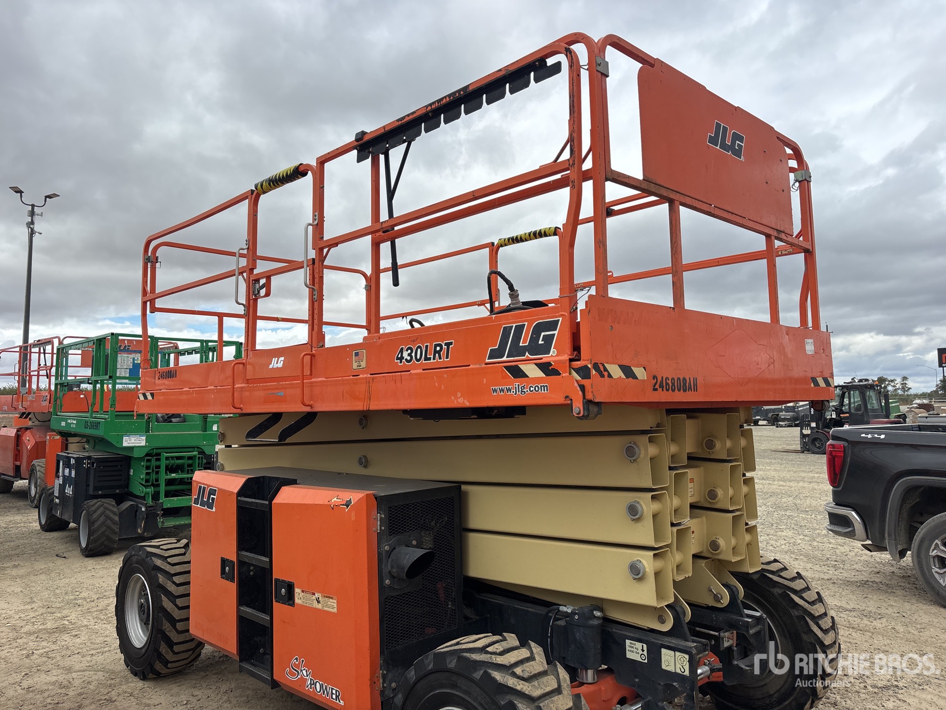 2020 JLG 430LRT
