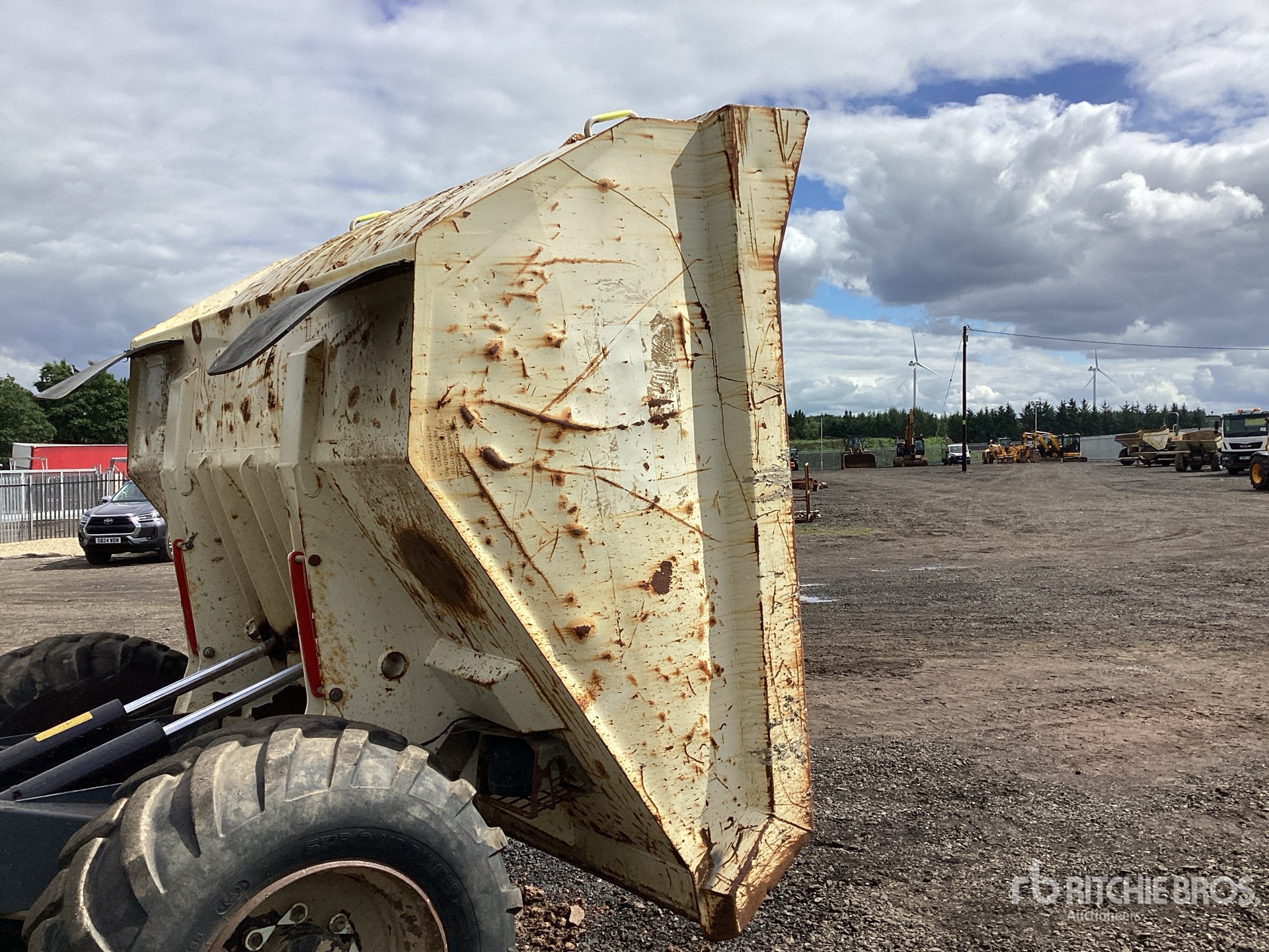 2015 Terex 9 TON 4X4