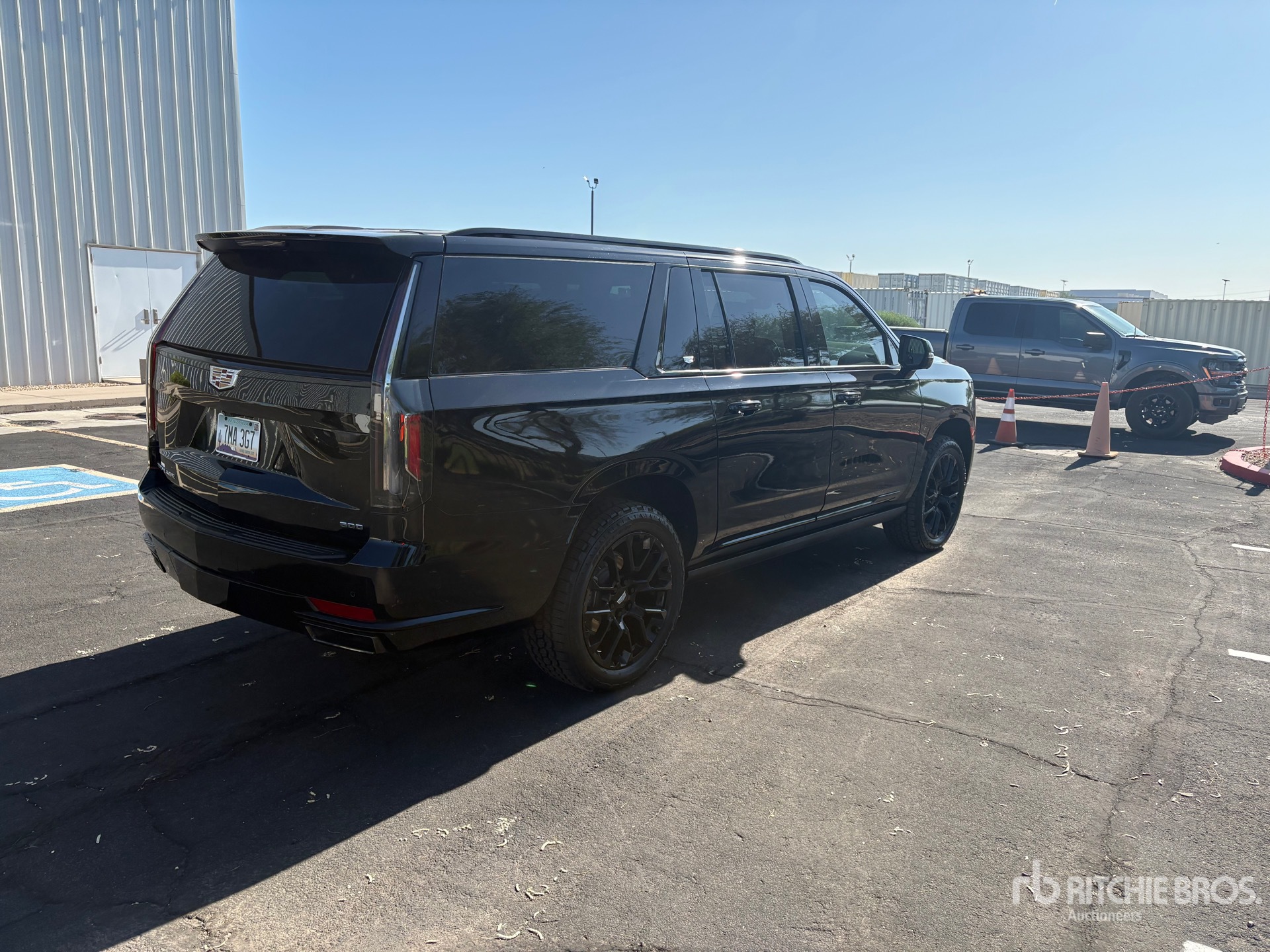 General Appearance with Picture, Right Rear Corner