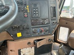 Cab with Control de Frenos