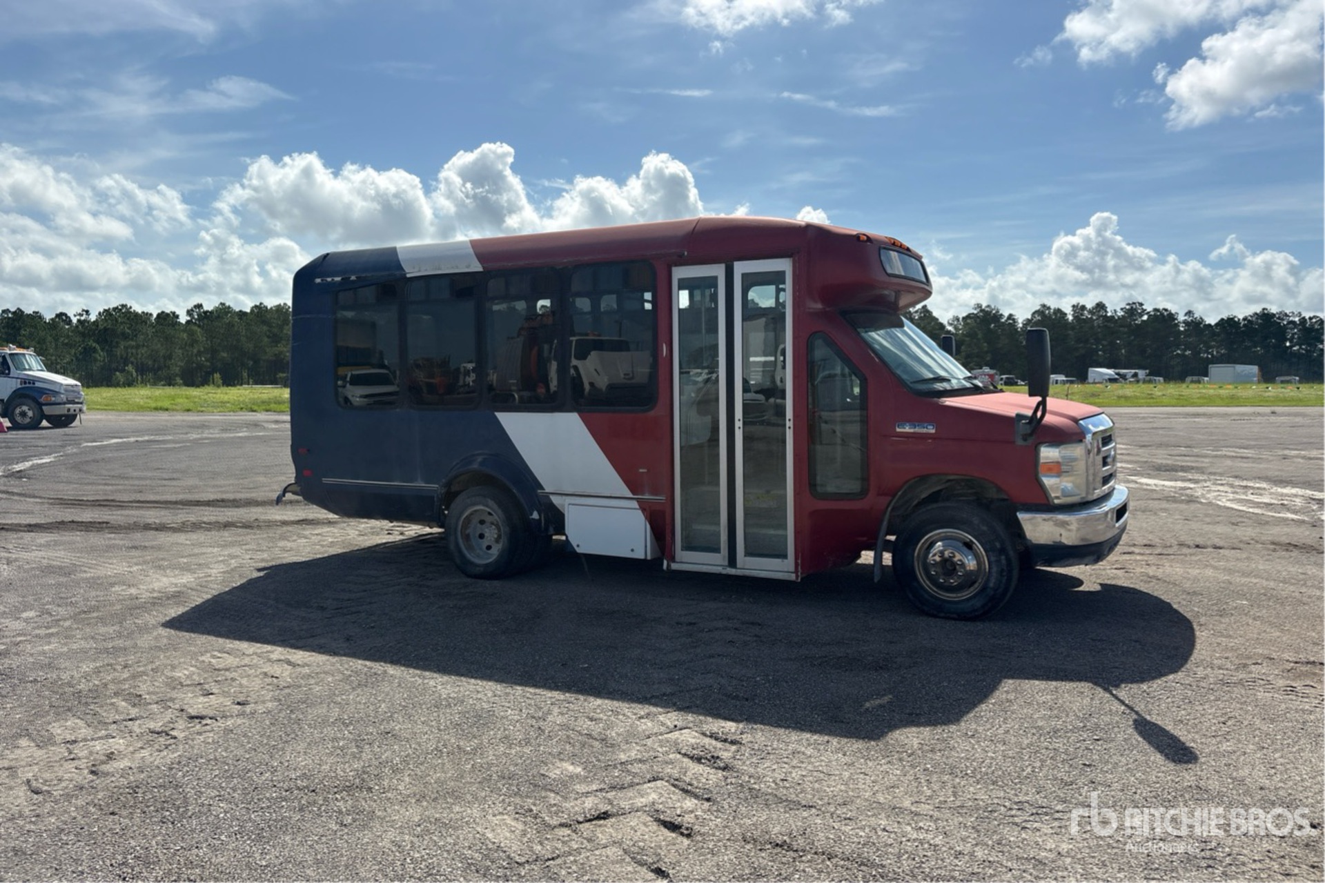2014 Ford E-350