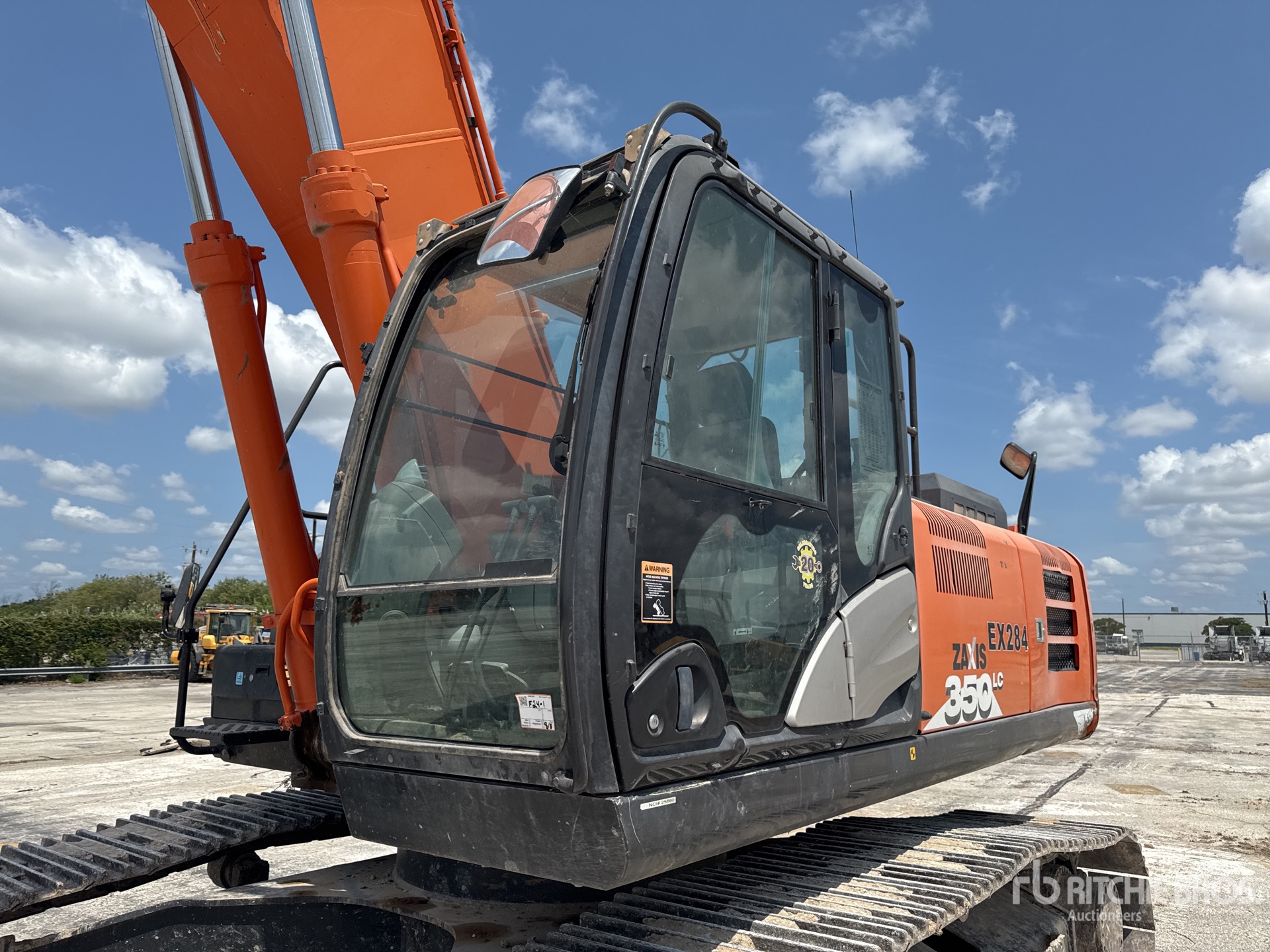 Hitachi ZX350LC-6N