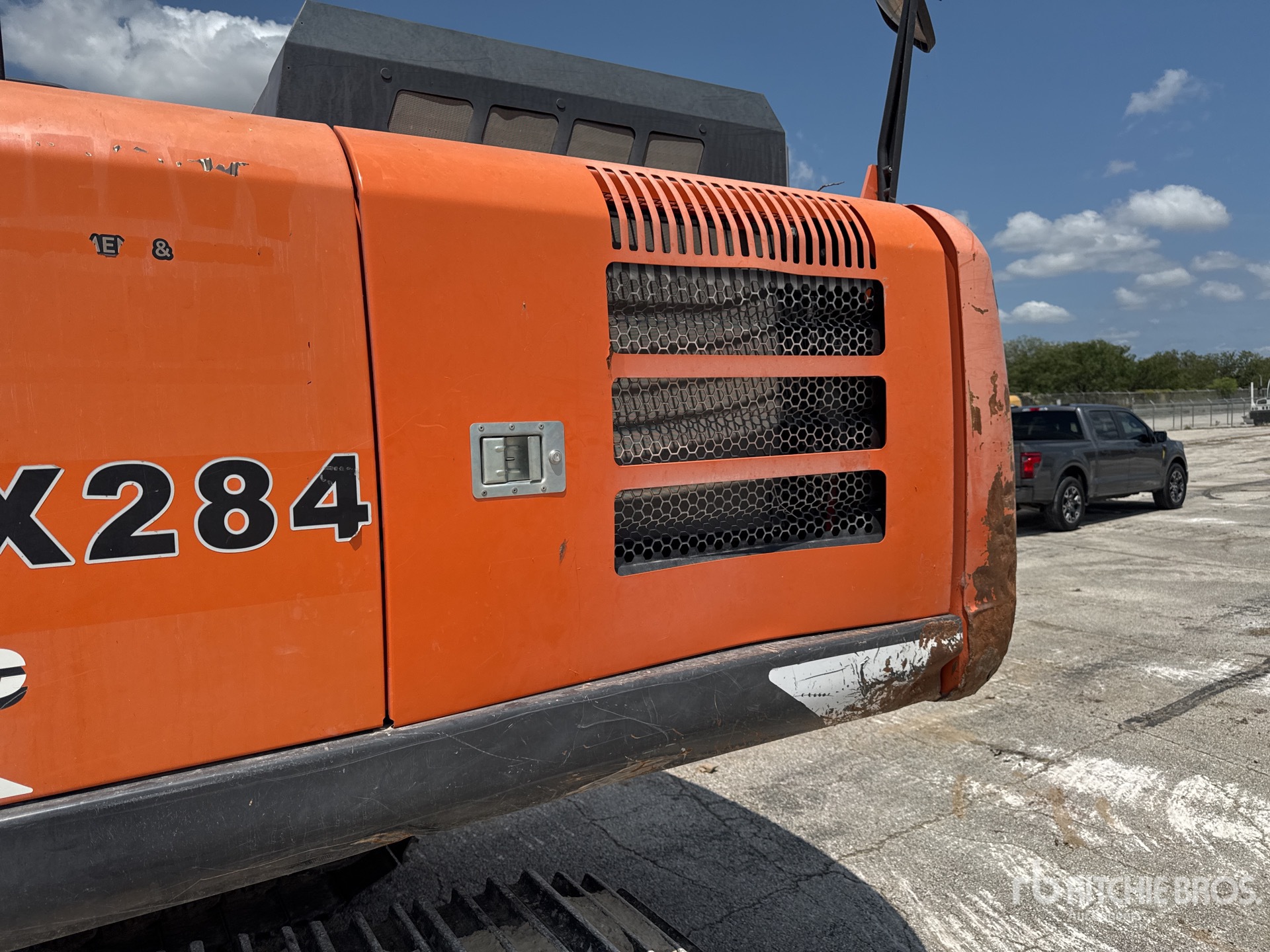 Hitachi ZX350LC-6N