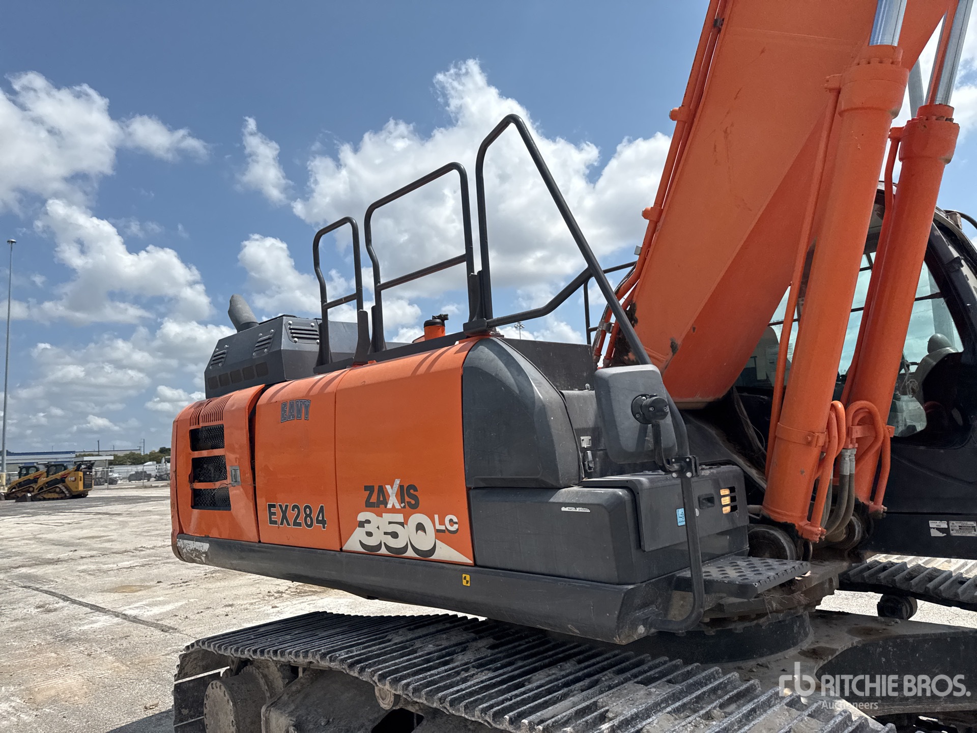 Hitachi ZX350LC-6N