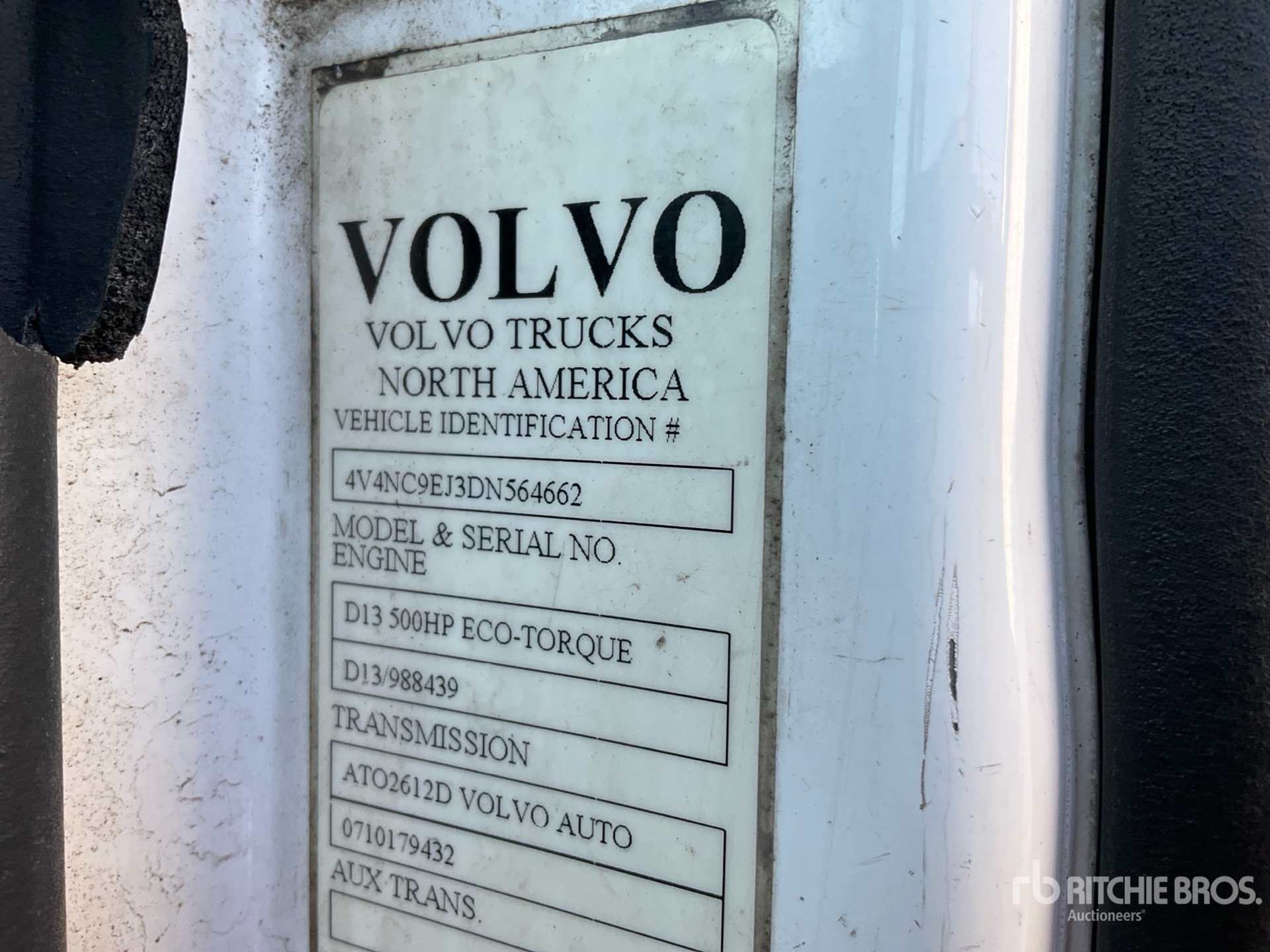 2013 Volvo VNL