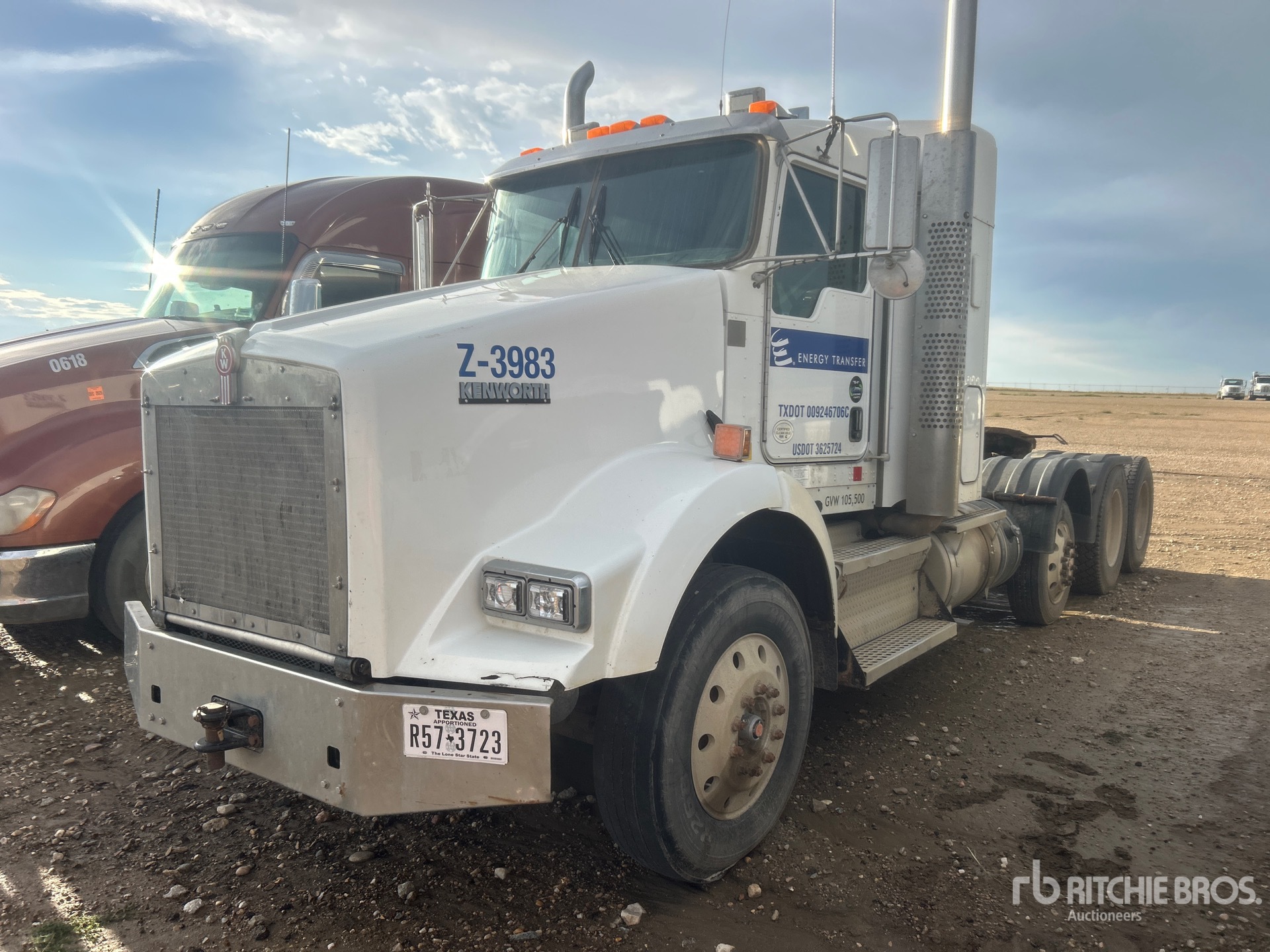 Photo of 2015 Kenworth T800