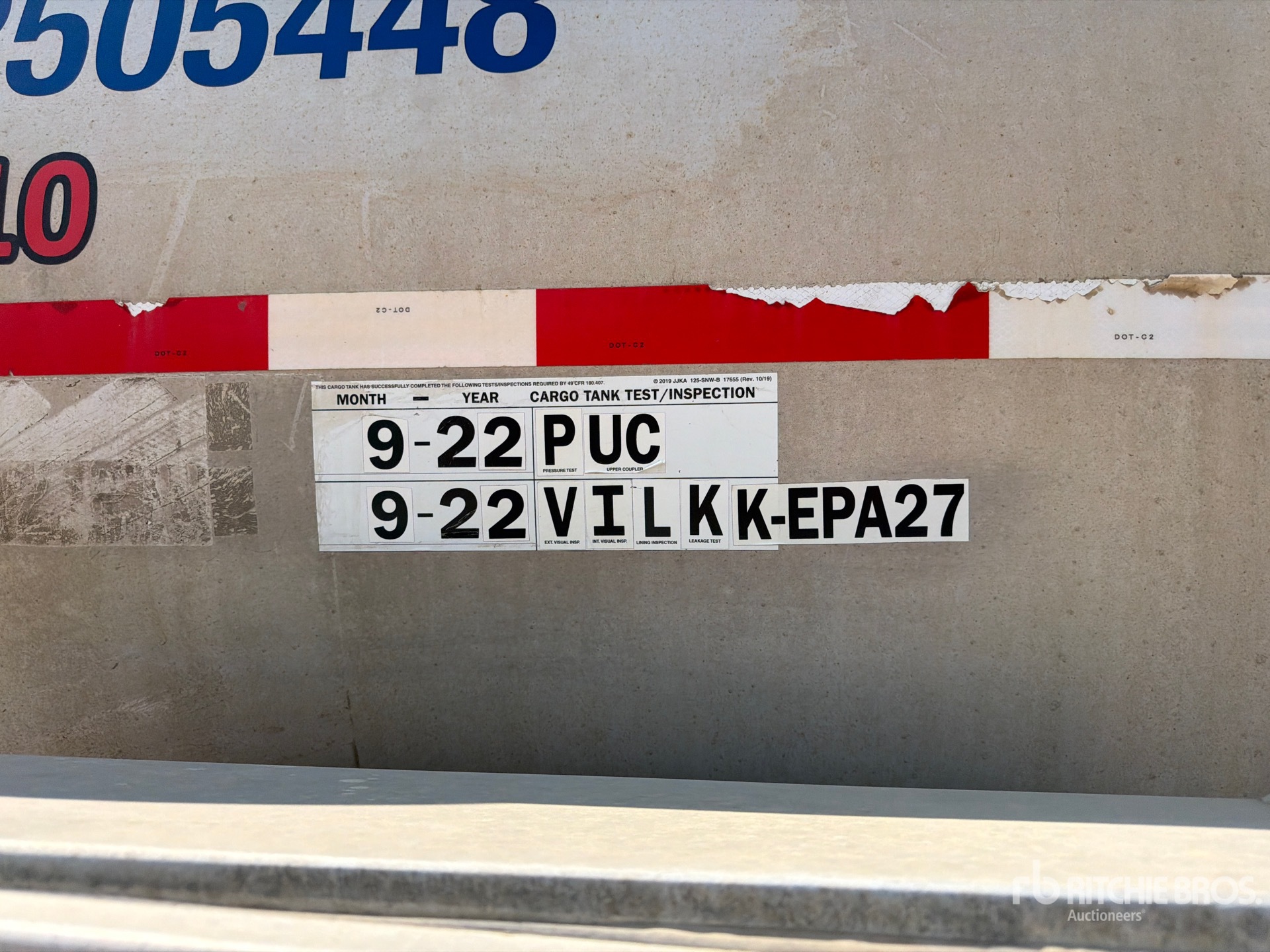 2012 Heil 10500 GAL TRI/A (INOPERABLE)