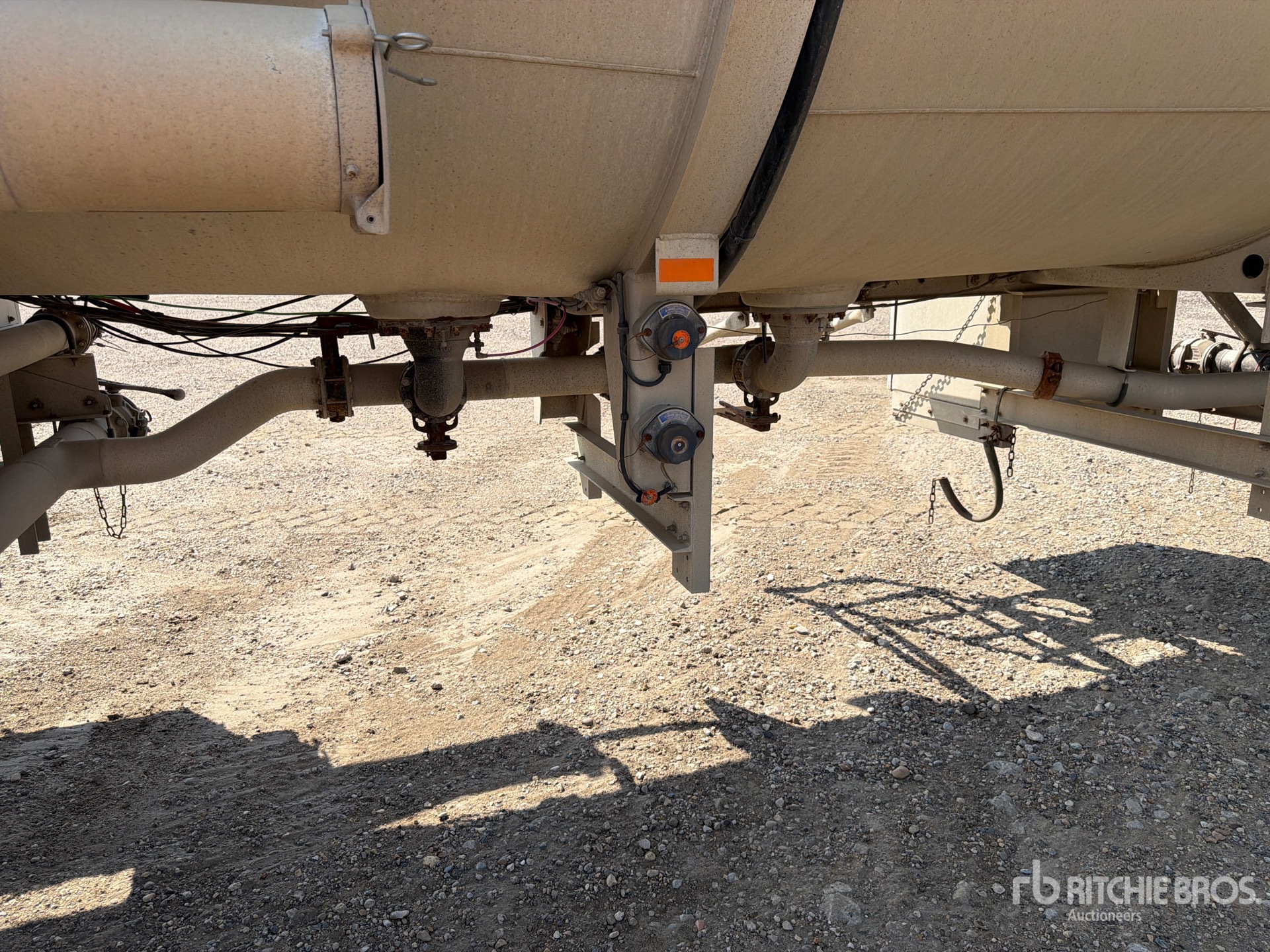 2013 Heil 12000 CFT QUAD/A (INOPERABLE)