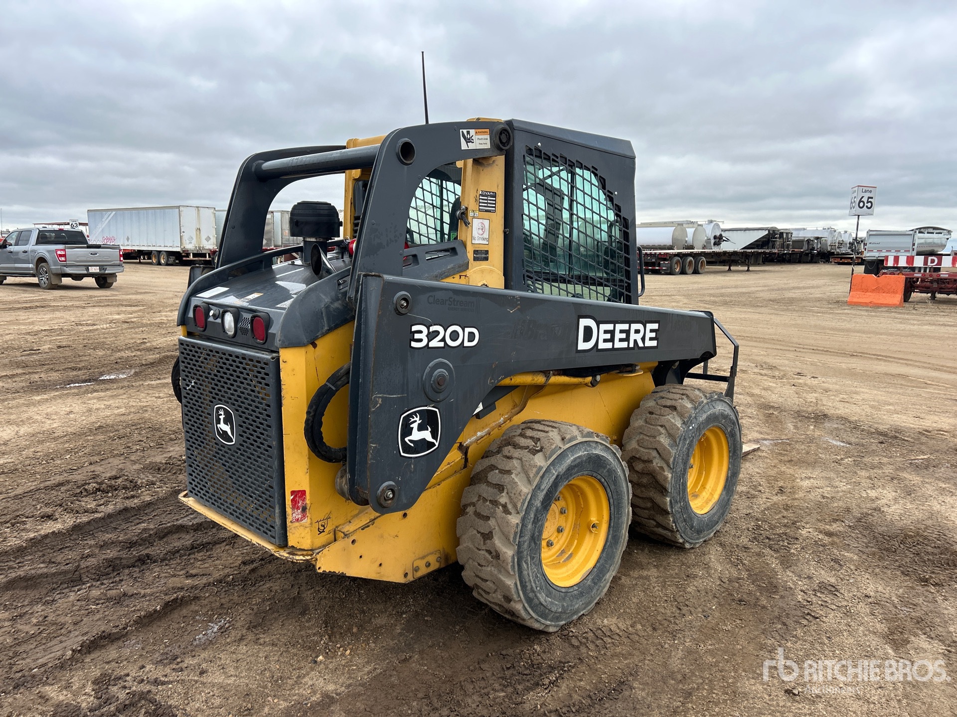 2013 John Deere 320D