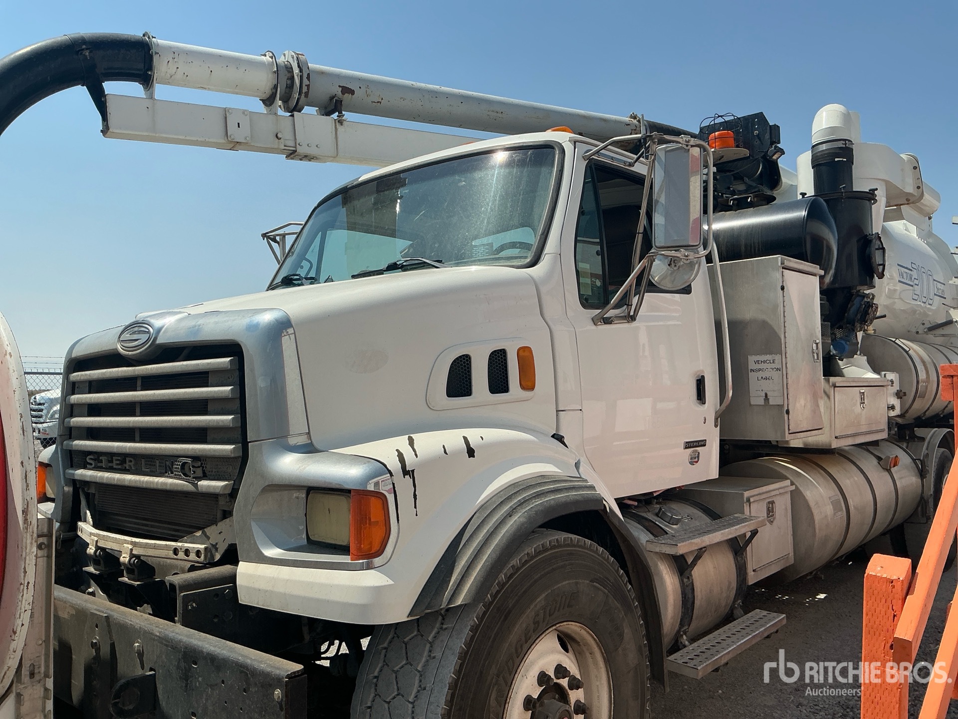 2009 Sterling L7500