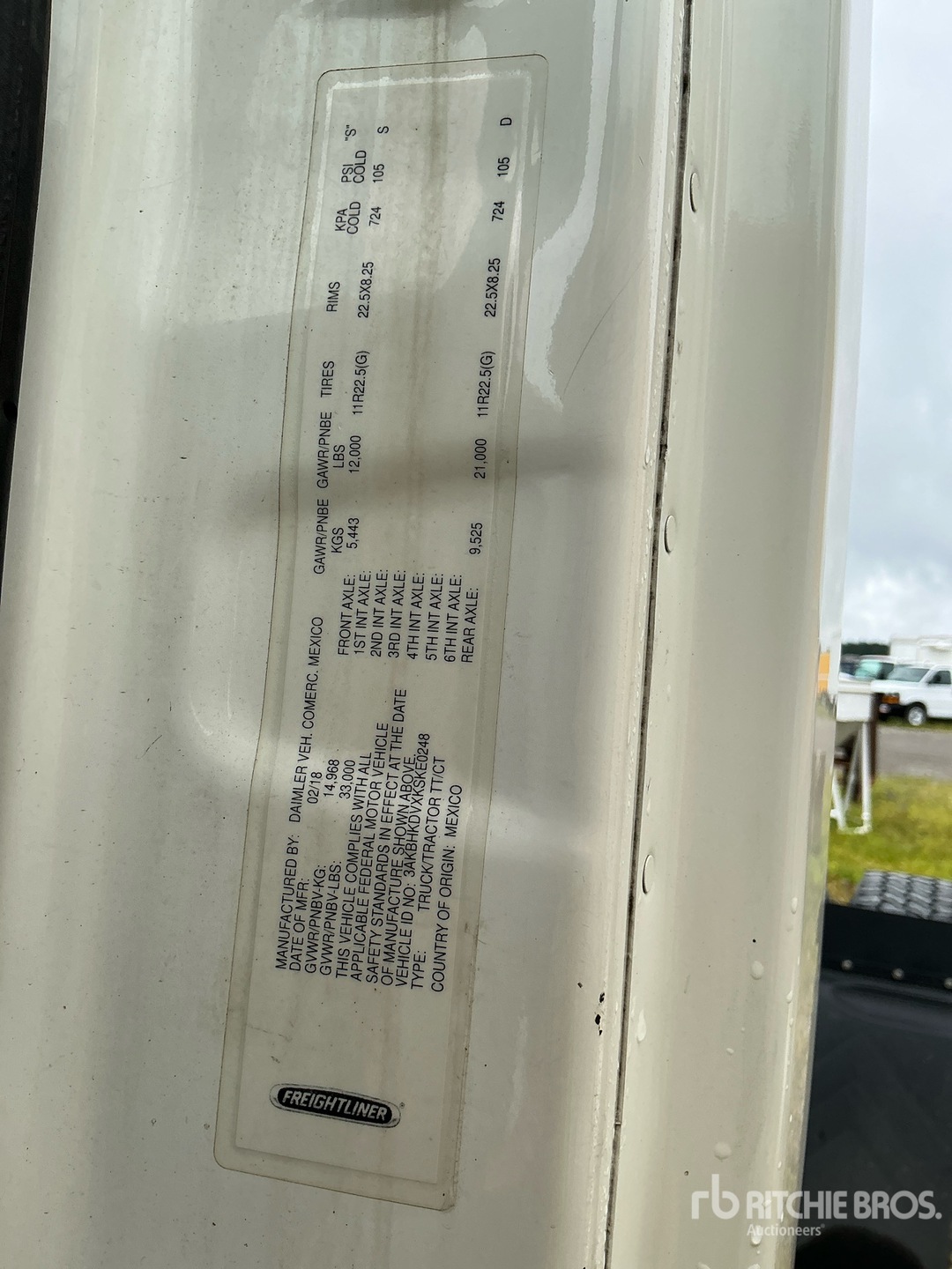 2019 Freightliner CASCADIA 126