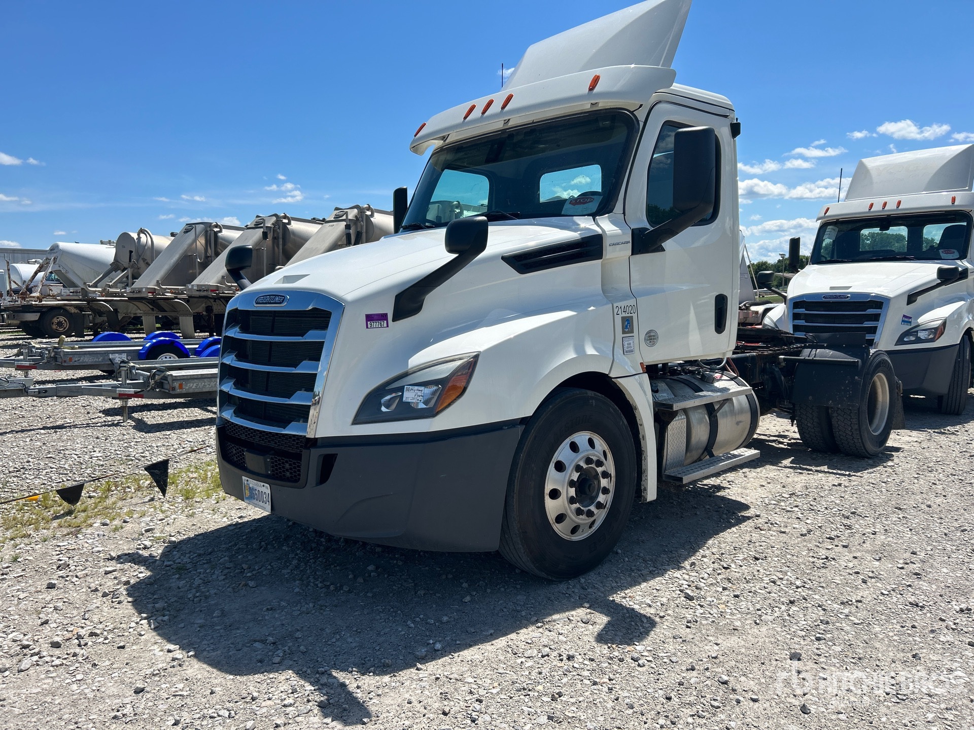 2019 Freightliner CASCADIA 126