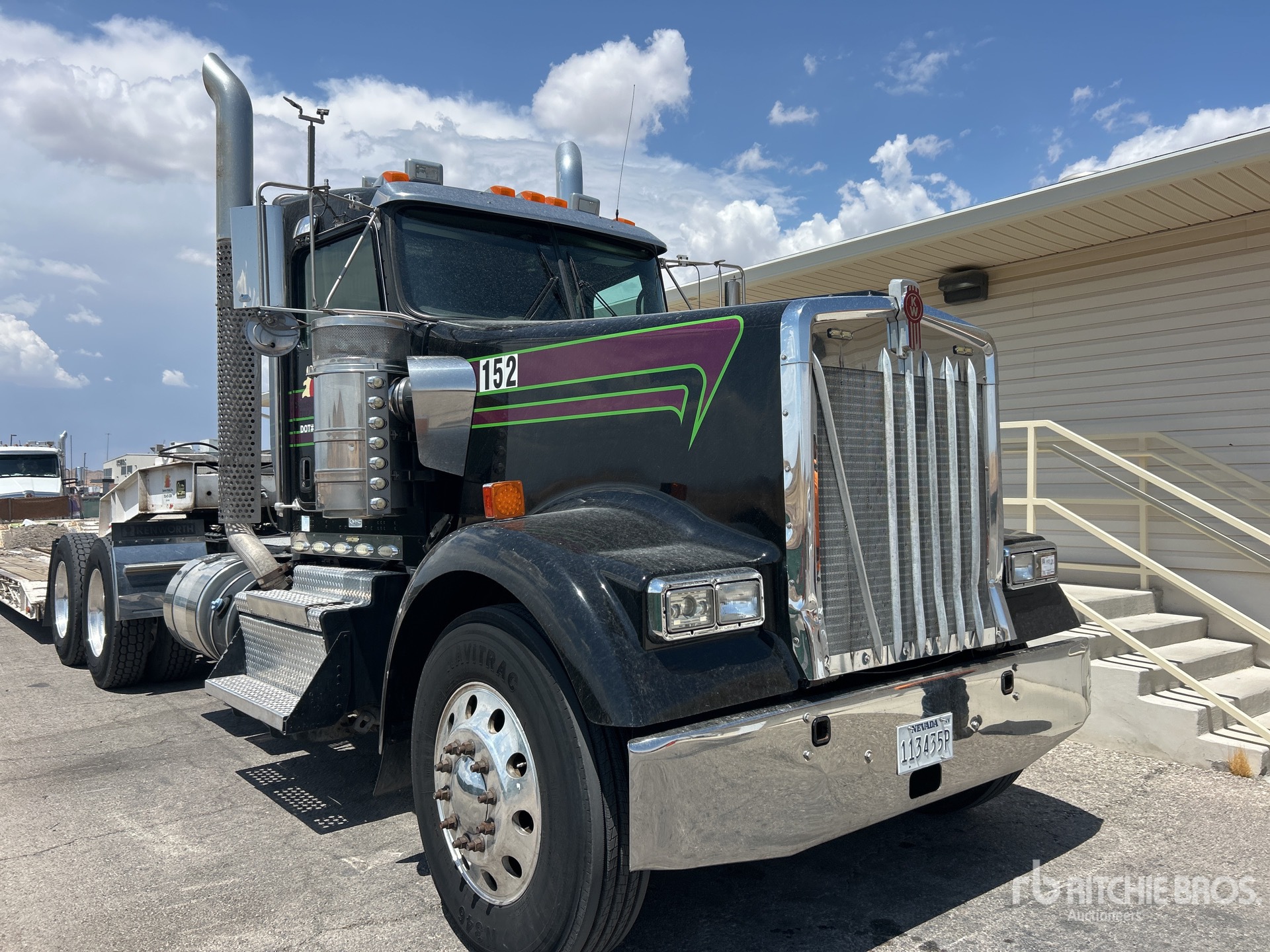 2019 Kenworth W900L