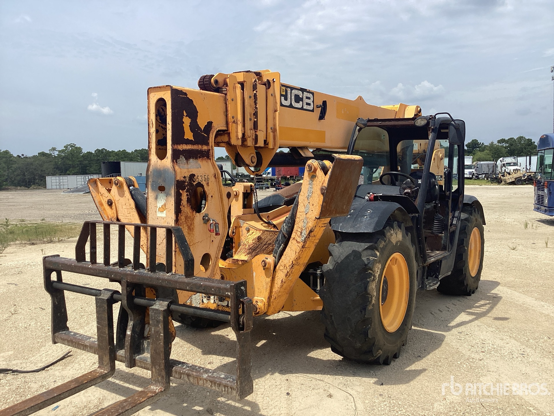 2018 JCB 510-56