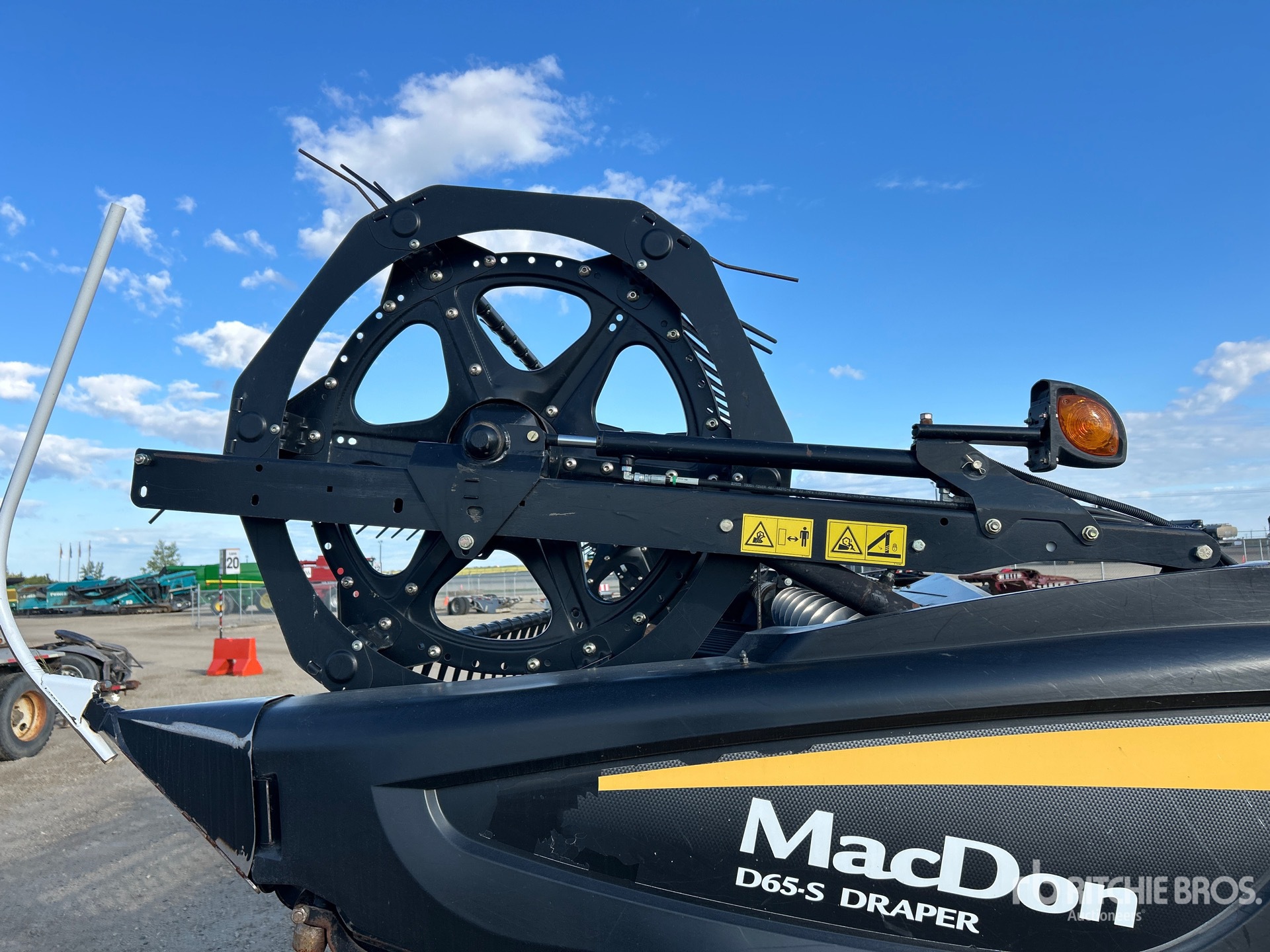 2013 Macdon D65-S