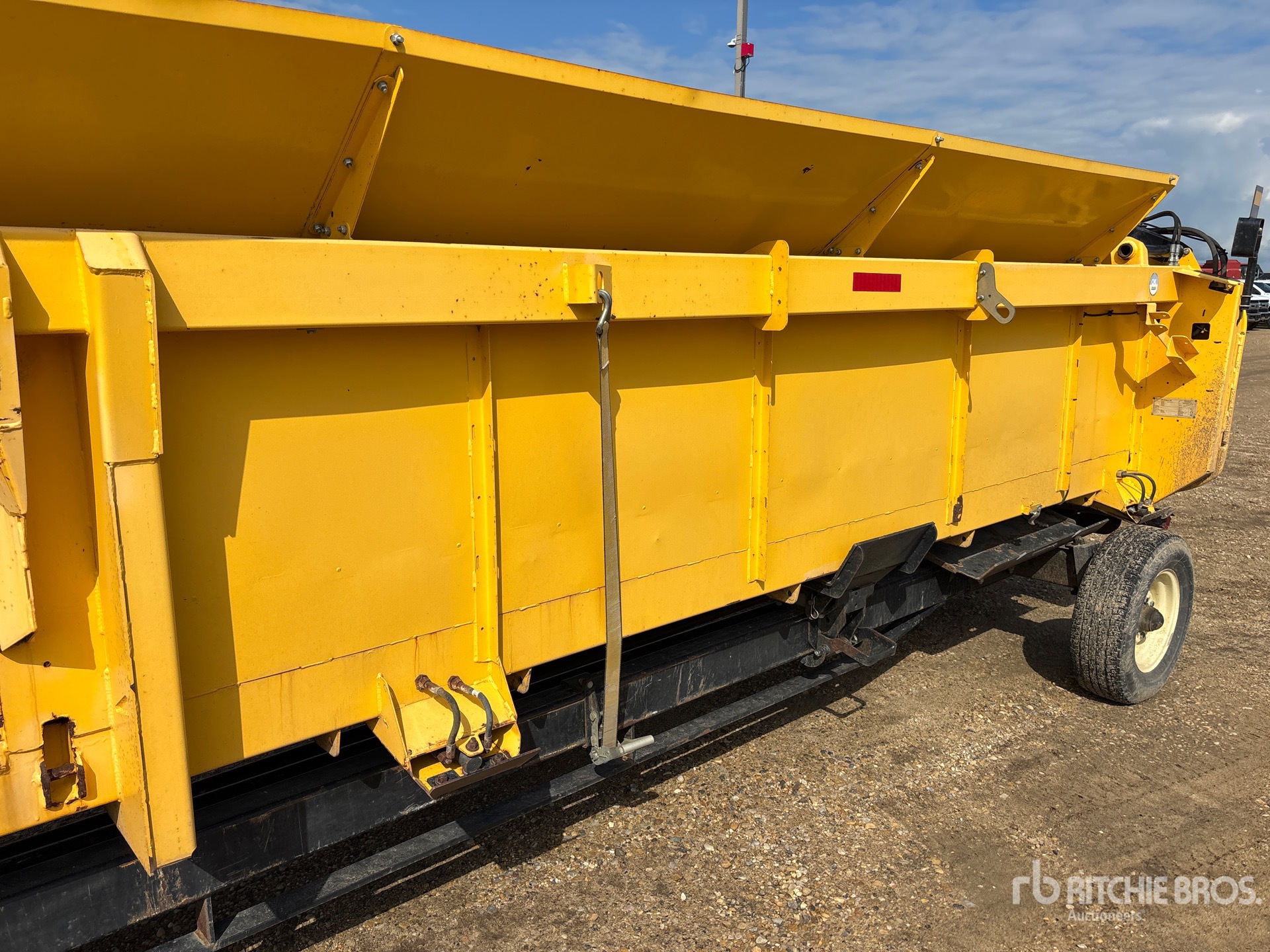 2013 New Holland 35 G
